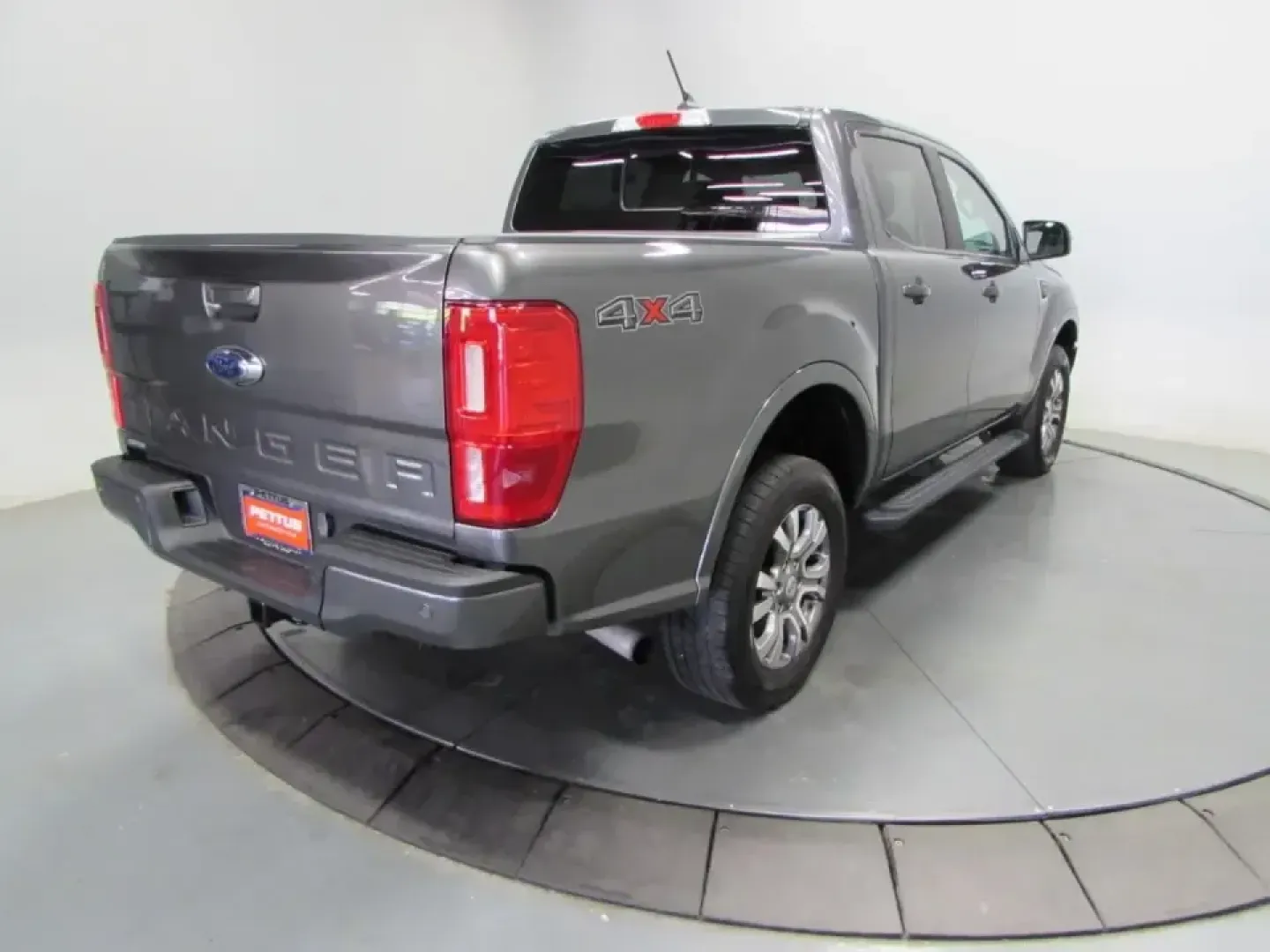 2019 /Medium Stone Ford Ranger Lariat (1FTER4FHXKL) with an 2.3L L4 DOHC 16V engine, Automatic transmission, located at 12836 Highway 21, De Soto, MO, 63020, (636) 337-7777, 38.151867, -90.575615 - Whether your weekends revolve around hauling gear to Washington State Park, towing a small trailer to a campsite, or simply making the daily commute on MO-21 feel more confident in any season, this **2019 Ford Ranger XL SuperCrew 4WD** is built for real-life Missouri miles. With a roomy crew cab for - Photo#6