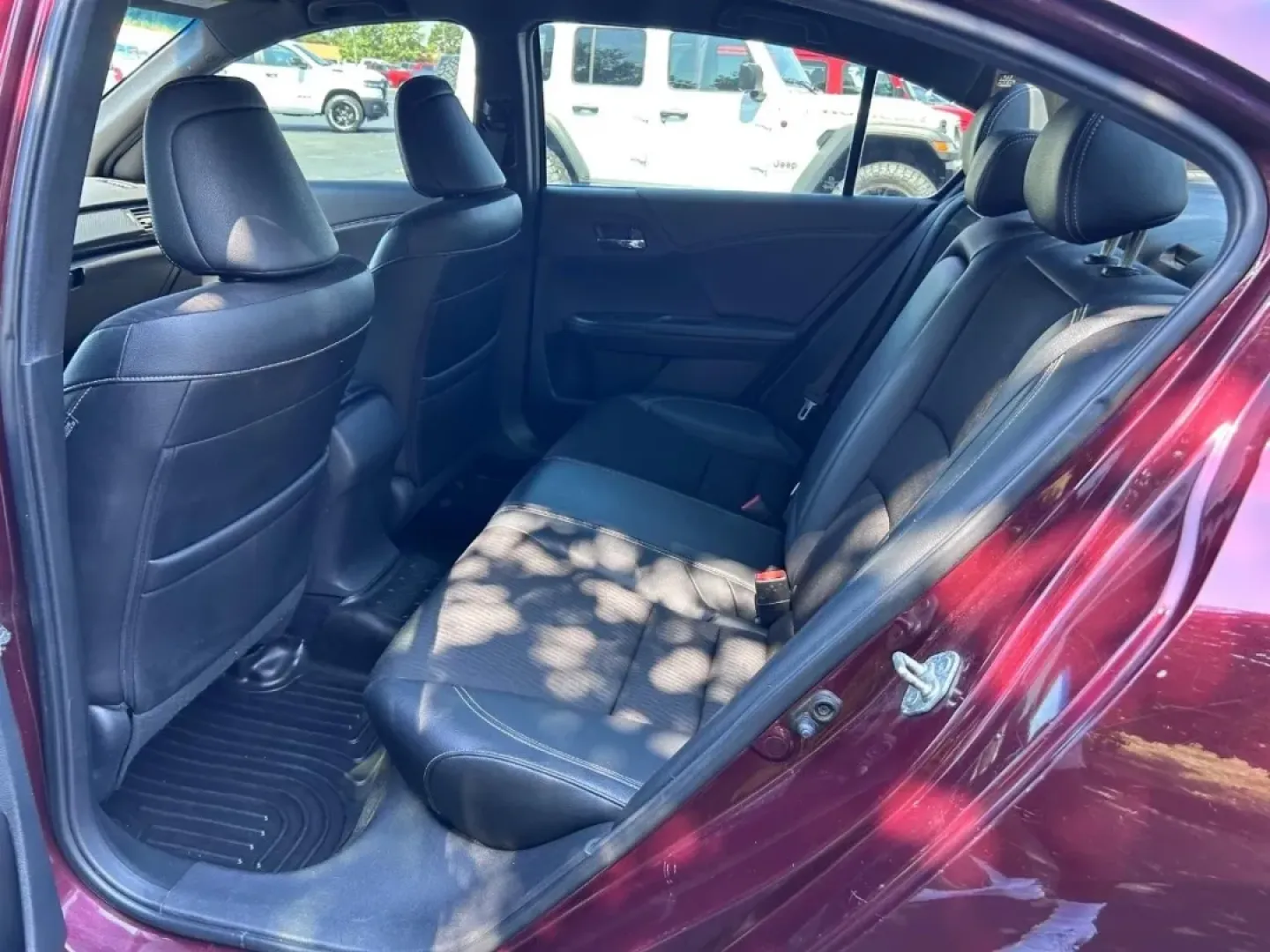 2016 /Black Leather Trimmed Honda Accord Sport (1HGCR2F54GA) with an 2.4L 16-Valve DOHC i-VTEC I-4 engine, Automatic transmission, located at 970 Woodlawn Dr., Farmington, MO, 63640, (573) 431-7800, 37.825642, -90.468674 - **Discover the Perfect Blend of Comfort and Efficiency with this 2016 Honda Accord Sedan at Pettus CDJR Farmington!**<br /> <br /> Are you seeking a reliable vehicle that effortlessly combines style, efficiency, and spaciousness for your daily commute or weekend getaways? Look no further! This 2016 - Photo#7