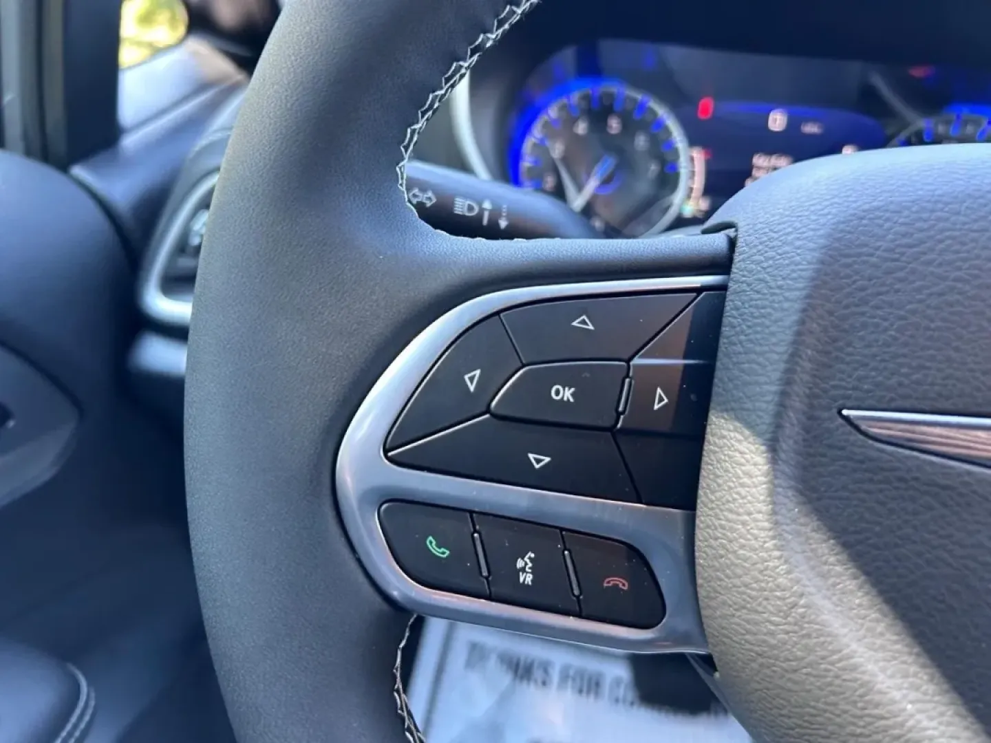 2025 /Black Leather Chrysler Pacifica Select (2C4RC1BG0SR) with an 3.6L V6 24V VVT UPG I engine, Automatic transmission, located at 970 Woodlawn Dr., Farmington, MO, 63640, (573) 431-7800, 37.825642, -90.468674 - **Discover Family Adventures with the 2025 Chrysler Pacifica at Pettus CDJR Farmington!**<br /> <br /> Are you looking for a vehicle that perfectly blends comfort, versatility, and style for your family? The 2025 Chrysler Pacifica is designed for busy families and weekend adventurers alike, making i - Photo#14