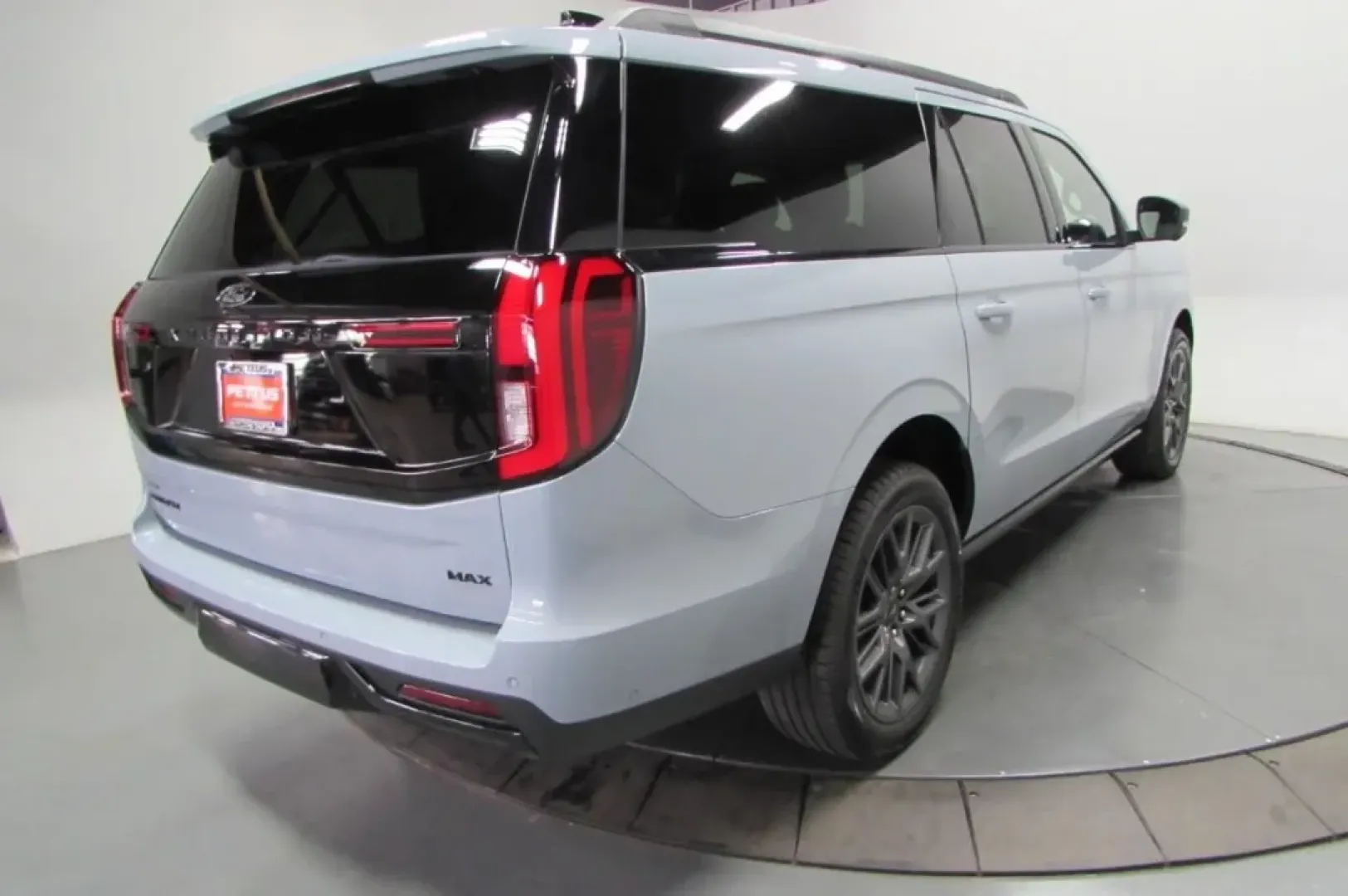 2025 /Black Onyx Leather Ford Expedition Max Platinum (1FMJK1MG4SE) with an 3.5L V6 Turbocharged engine, Automatic transmission, located at 12836 Highway 21, De Soto, MO, 63020, (636) 337-7777, 38.151867, -90.575615 - **Discover the Ultimate Family Adventure with the 2025 Ford Expedition Max Platinum at Pettus Ford De Soto!**<br /> <br /> Are you ready to elevate your family road trips or weekend getaways? Look no further than the stunning 2025 Ford Expedition Max Platinum. This luxurious SUV combines spacious co - Photo#7