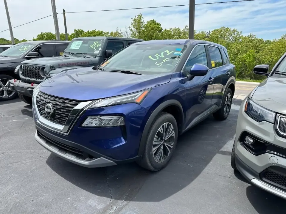photo of 2023 Nissan Rogue SV
