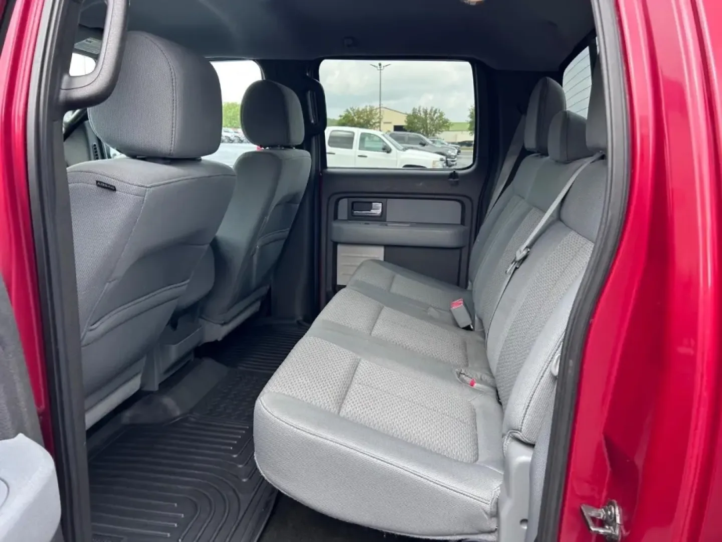 2013 /Steel Gray Cloth Ford F-150 XLT (1FTFW1CTXDK) with an 3.5L V6 engine, Automatic transmission, located at 970 Woodlawn Dr., Farmington, MO, 63640, (573) 431-7800, 37.825642, -90.468674 - **Discover Your Next Adventure with the 2013 Ford F-150 The Ultimate Truck for All Your Needs!**<br /> <br /> Are you ready to take on the open road or tackle tough jobs with ease? The 2013 Ford F-150 is the perfect companion for those who crave adventure and demands practicality. Whether you're a - Photo#8