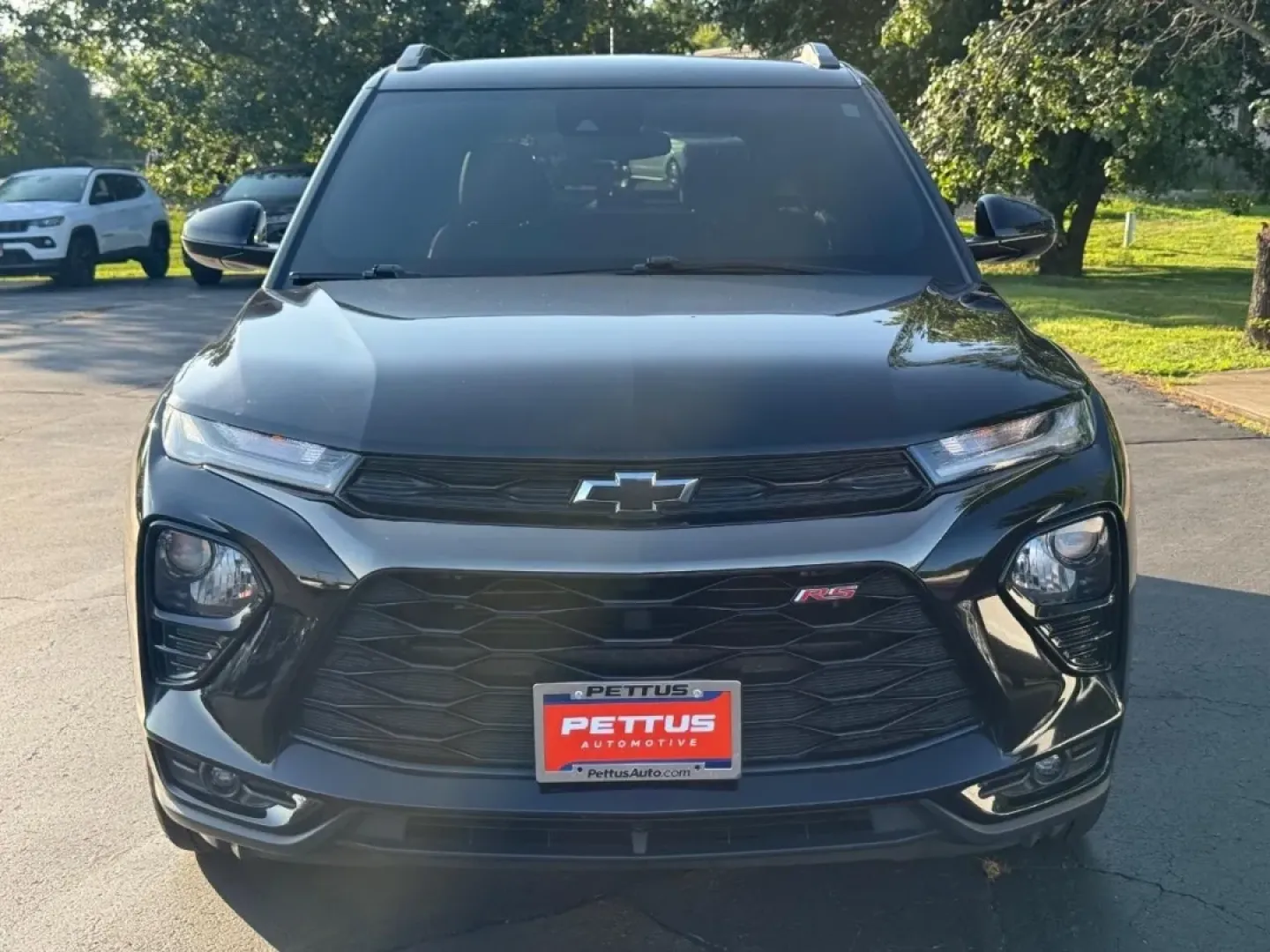 2022 /Jet Black with Red accents Lea Chevrolet TrailBlazer RS (KL79MTSL3NB) with an ECOTEC 1.3L I3 Turbo DOHC SIDI engine, Automatic transmission, located at 970 Woodlawn Dr., Farmington, MO, 63640, (573) 431-7800, 37.825642, -90.468674 - **Adventure Awaits with the 2022 Chevrolet Trailblazer RS!** <br /> <br /> If you're searching for a versatile, stylish SUV that fits perfectly into your active lifestyle, look no further than the 2022 Chevrolet Trailblazer RS, available now at Pettus CDJR Farmington in Farmington, MO. This pre-own - Photo#8