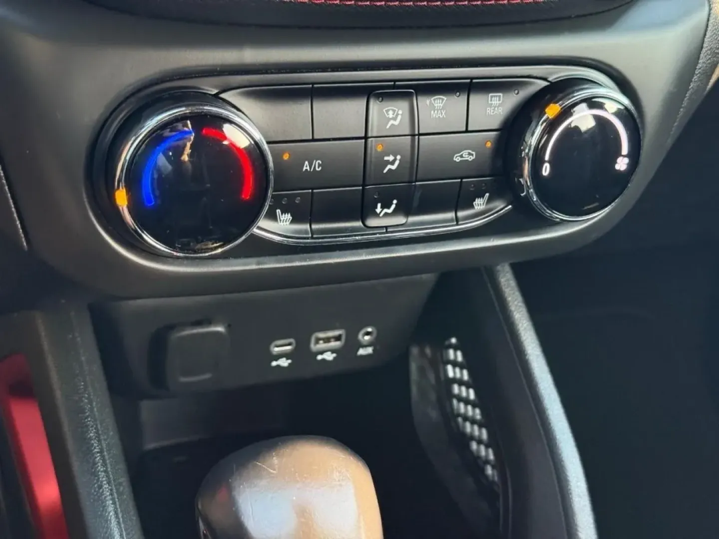 2022 /Jet Black with Red accents Lea Chevrolet TrailBlazer RS (KL79MTSL3NB) with an ECOTEC 1.3L I3 Turbo DOHC SIDI engine, Automatic transmission, located at 970 Woodlawn Dr., Farmington, MO, 63640, (573) 431-7800, 37.825642, -90.468674 - **Adventure Awaits with the 2022 Chevrolet Trailblazer RS!** <br /> <br /> If you're searching for a versatile, stylish SUV that fits perfectly into your active lifestyle, look no further than the 2022 Chevrolet Trailblazer RS, available now at Pettus CDJR Farmington in Farmington, MO. This pre-own - Photo#17