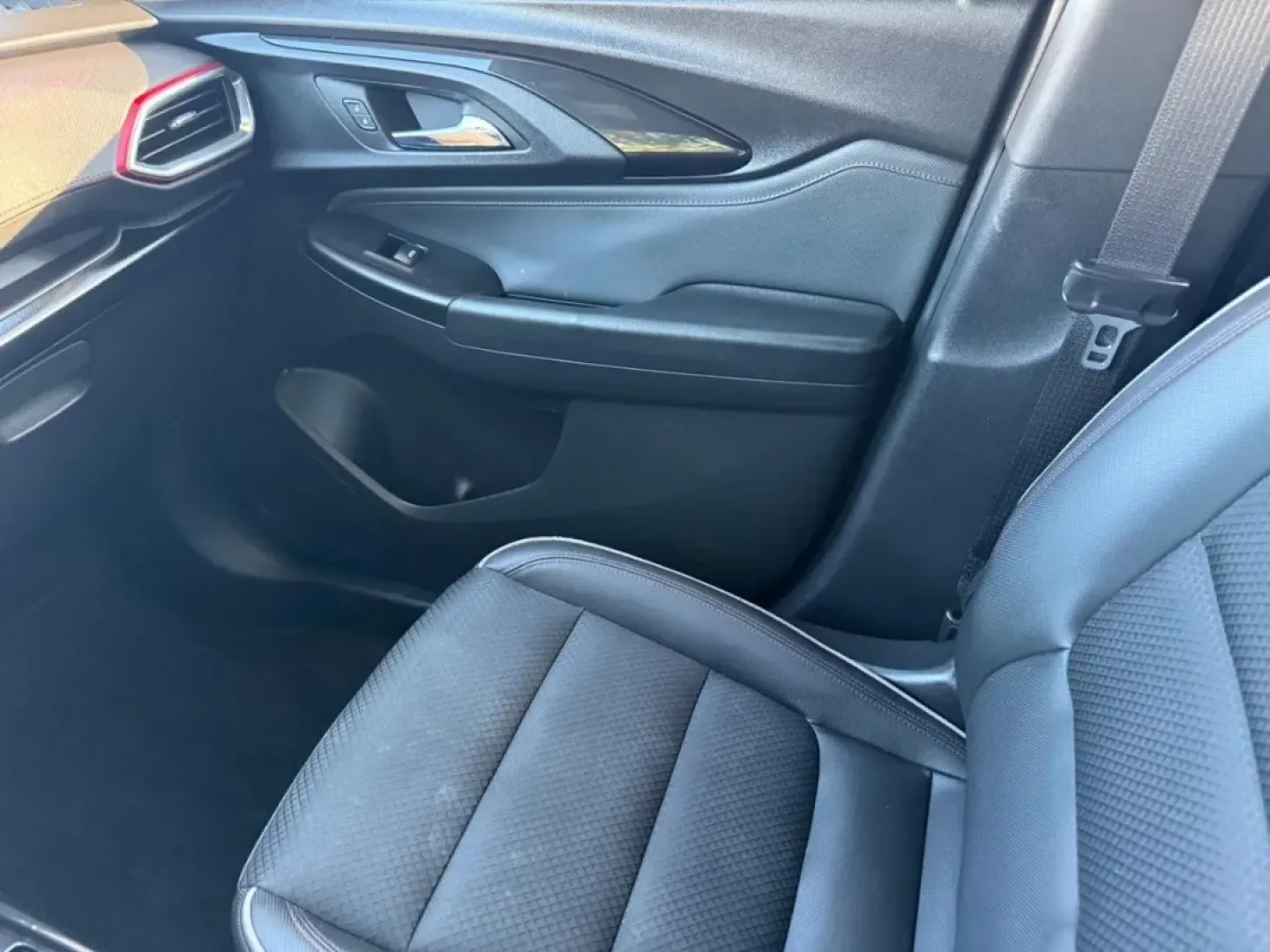 2022 /Jet Black with Red accents Lea Chevrolet TrailBlazer RS (KL79MTSL3NB) with an ECOTEC 1.3L I3 Turbo DOHC SIDI engine, Automatic transmission, located at 970 Woodlawn Dr., Farmington, MO, 63640, (573) 431-7800, 37.825642, -90.468674 - **Adventure Awaits with the 2022 Chevrolet Trailblazer RS!** <br /> <br /> If you're searching for a versatile, stylish SUV that fits perfectly into your active lifestyle, look no further than the 2022 Chevrolet Trailblazer RS, available now at Pettus CDJR Farmington in Farmington, MO. This pre-own - Photo#19