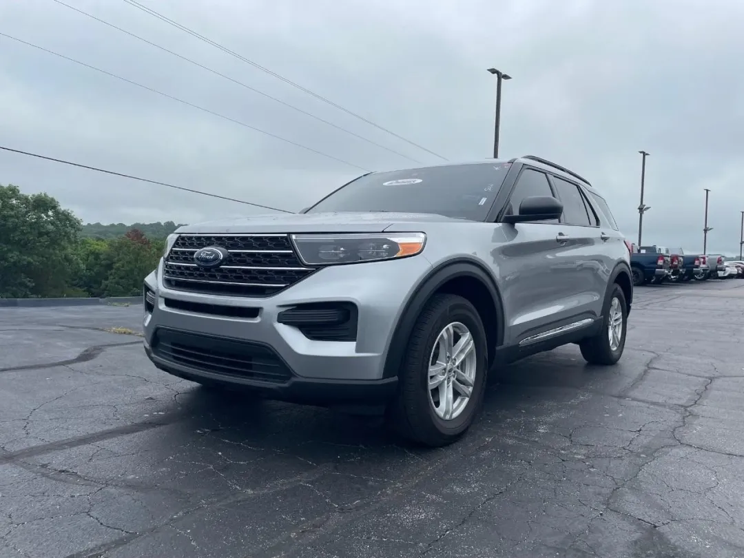 photo of 2022 Ford Explorer XLT