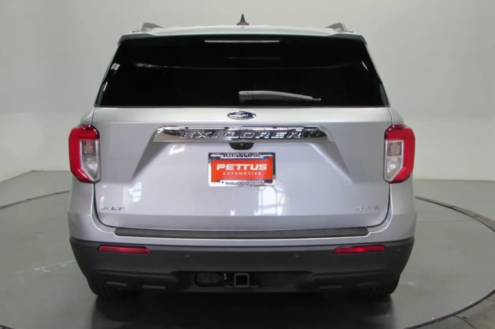 2022 /Ebony Ford Explorer XLT (1FMSK8DH9NG) with an Other engine, Automatic transmission, located at 12836 Highway 21, De Soto, MO, 63020, (636) 337-7777, 38.151867, -90.575615 - ### Adventure Awaits with This 2022 Ford Explorer XLT at Pettus Ford De Soto!<br /> <br /> If you're searching for the perfect blend of style, utility, and performance in a family-friendly SUV, look no further than this stunning 2022 Ford Explorer XLT. This versatile vehicle is designed to make ever - Photo#6
