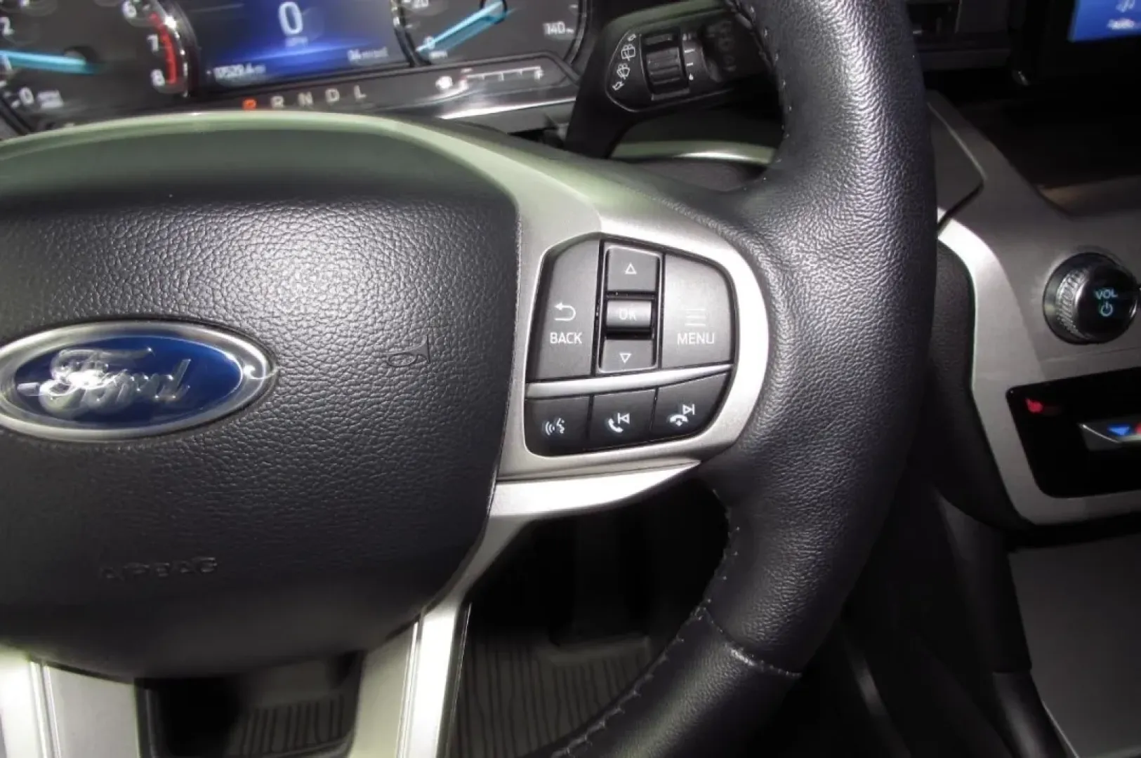 2022 /Ebony Ford Explorer XLT (1FMSK8DH9NG) with an Other engine, Automatic transmission, located at 12836 Highway 21, De Soto, MO, 63020, (636) 337-7777, 38.151867, -90.575615 - ### Adventure Awaits with This 2022 Ford Explorer XLT at Pettus Ford De Soto!<br /> <br /> If you're searching for the perfect blend of style, utility, and performance in a family-friendly SUV, look no further than this stunning 2022 Ford Explorer XLT. This versatile vehicle is designed to make ever - Photo#17