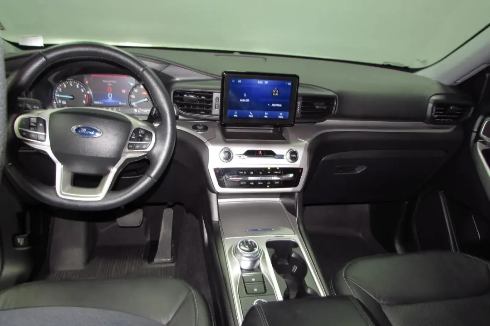 2022 /Ebony Ford Explorer XLT (1FMSK8DH9NG) with an Other engine, Automatic transmission, located at 12836 Highway 21, De Soto, MO, 63020, (636) 337-7777, 38.151867, -90.575615 - ### Adventure Awaits with This 2022 Ford Explorer XLT at Pettus Ford De Soto!<br /> <br /> If you're searching for the perfect blend of style, utility, and performance in a family-friendly SUV, look no further than this stunning 2022 Ford Explorer XLT. This versatile vehicle is designed to make ever - Photo#24