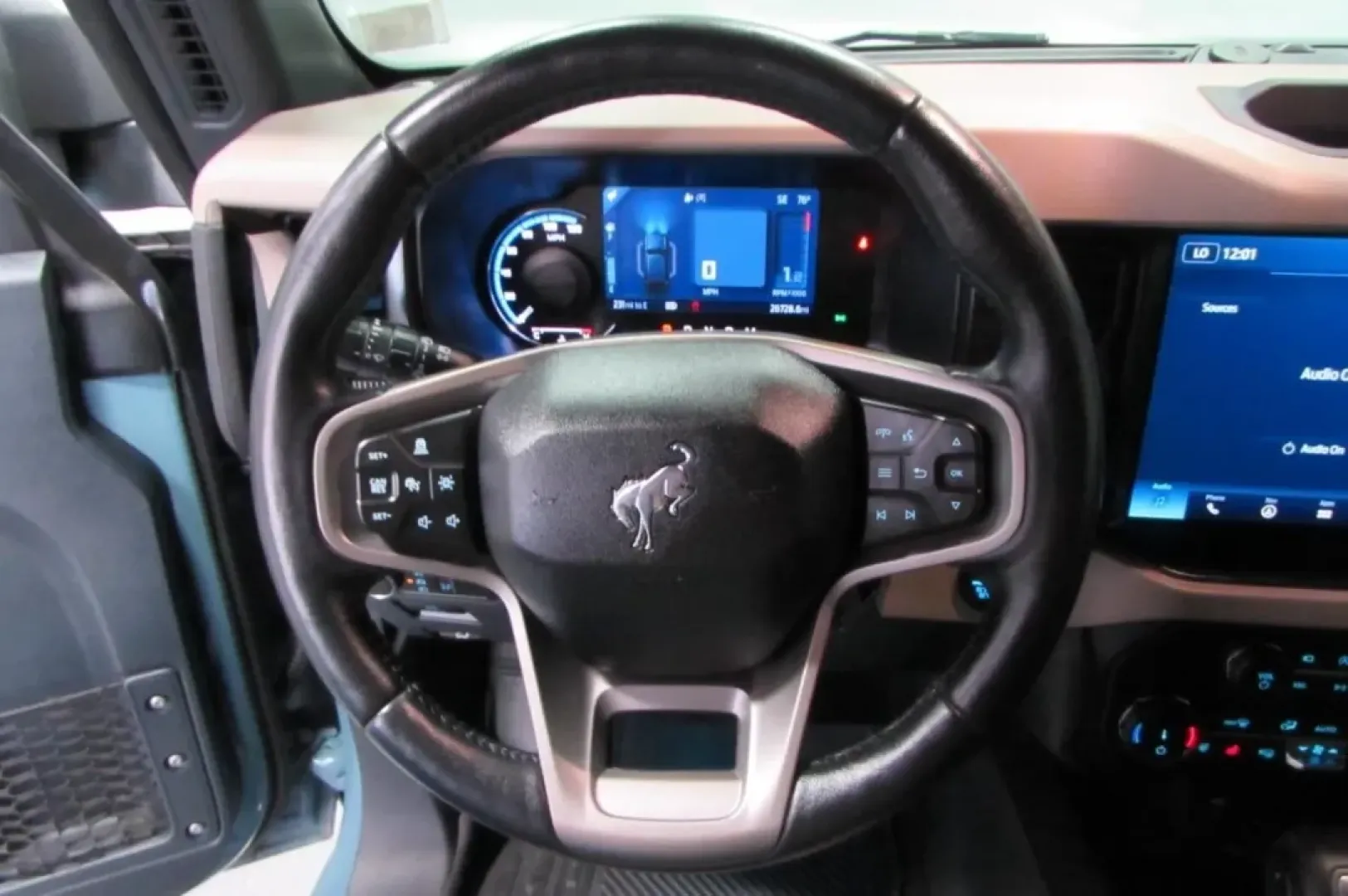 2022 /Black Onyx Ford Bronco Wildtrak (1FMEE5DP0NL) with an Other engine, located at 12836 Highway 21, De Soto, MO, 63020, (636) 337-7777, 38.151867, -90.575615 - Looking for the ultimate adventure companion that won't break the bank? Look no further than this stunning 2022 Ford Bronco, perfect for weekend escapades or daily commutes. With its rugged design and advanced features, this quality used vehicle is ready to take you wherever the road leads. Whether - Photo#11