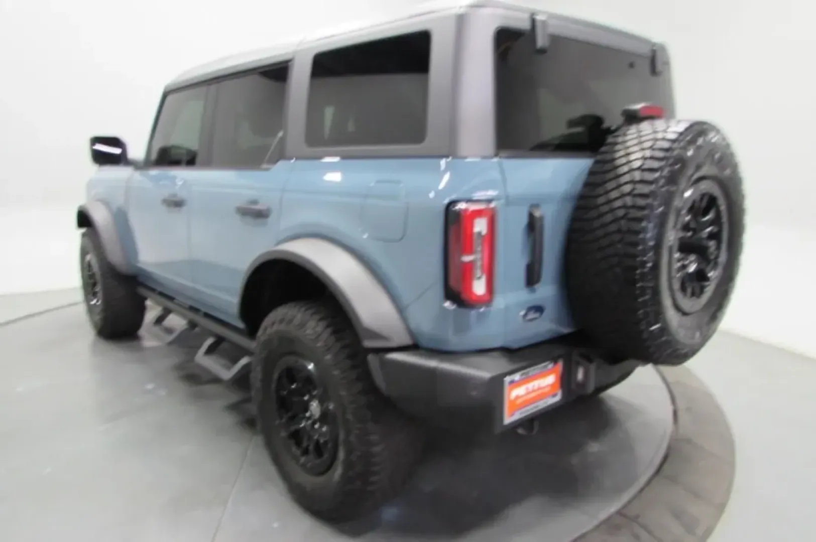 2022 /Black Onyx Ford Bronco Wildtrak (1FMEE5DP0NL) with an Other engine, located at 12836 Highway 21, De Soto, MO, 63020, (636) 337-7777, 38.151867, -90.575615 - Looking for the ultimate adventure companion that won't break the bank? Look no further than this stunning 2022 Ford Bronco, perfect for weekend escapades or daily commutes. With its rugged design and advanced features, this quality used vehicle is ready to take you wherever the road leads. Whether - Photo#4