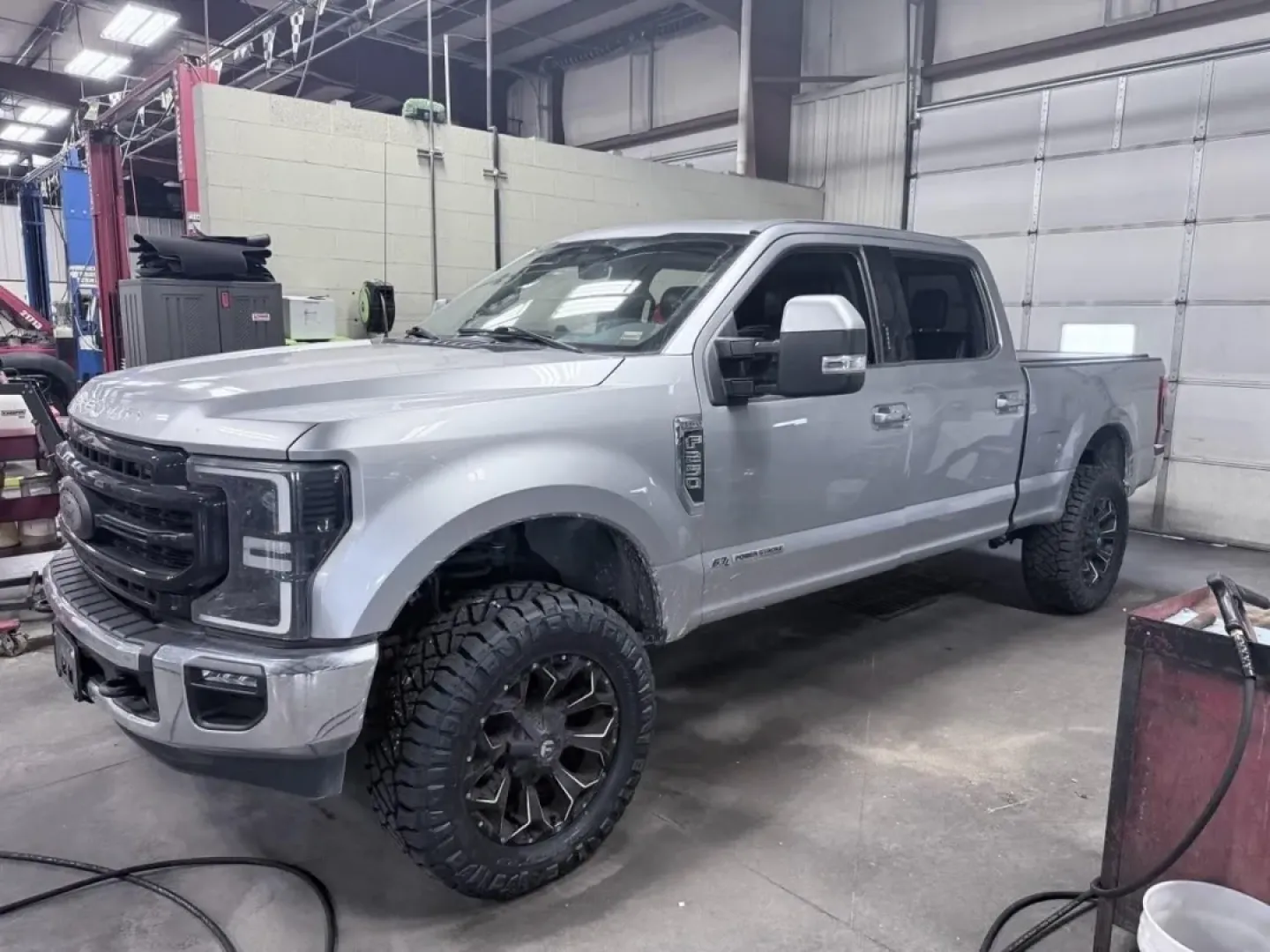 2021 Ford F-250SD Lariat (1FT7W2BT1ME) with an 6.7L Turbocharged engine, located at 141 Commercial Dr, Fredericktown, MO, 63645, (573) 783-6432, 37.570087, -90.320648 - **Unleash Your Adventurous Spirit with the 2021 Ford Super Duty F-250 SRW** <br /> <br /> Are you ready to elevate your weekend adventures or tackle tough job sites with ease? Look no further than this robust 2021 Ford Super Duty F-250 SRW, available now at Pettus Ford Fredericktown! This truck is n - Photo#1