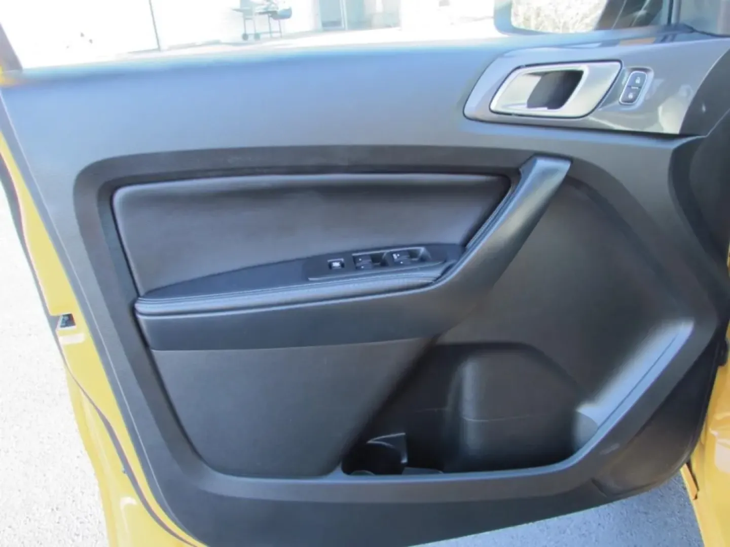 2021 /Ebony Ford Ranger Lariat (1FTER4FH2ML) with an Other engine, Automatic transmission, located at 12836 Highway 21, De Soto, MO, 63020, (636) 337-7777, 38.151867, -90.575615 - **Unleash Adventure with the 2021 Ford Ranger: Your Perfect Companion for Weekend Getaways!**<br /> <br /> Are you ready to elevate your lifestyle with a robust vehicle that's as adventurous as you are? Look no further than this exceptional 2021 Ford Ranger, available now at Pettus Ford De Soto. Per - Photo#11