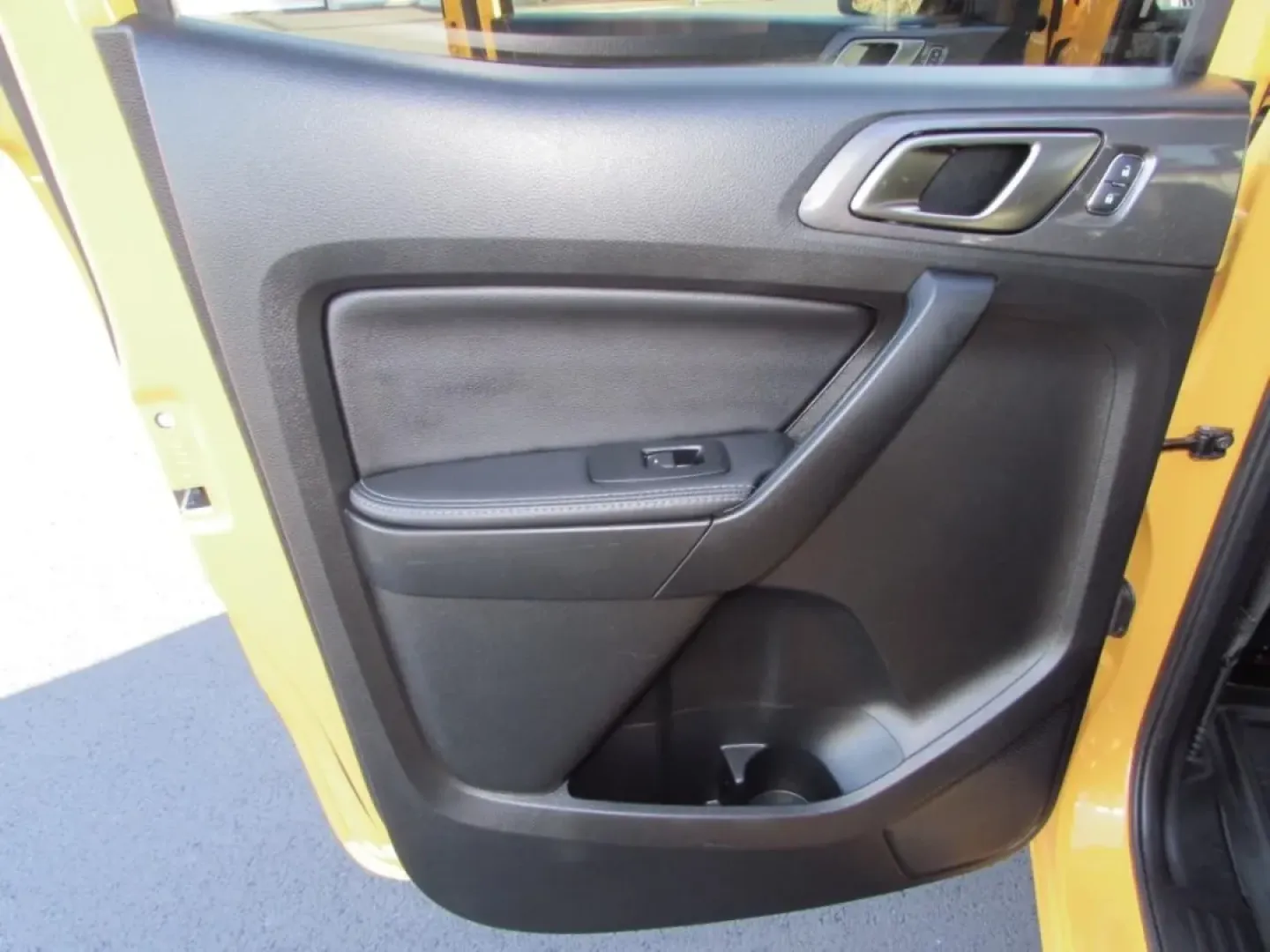 2021 /Ebony Ford Ranger Lariat (1FTER4FH2ML) with an Other engine, Automatic transmission, located at 12836 Highway 21, De Soto, MO, 63020, (636) 337-7777, 38.151867, -90.575615 - **Unleash Adventure with the 2021 Ford Ranger: Your Perfect Companion for Weekend Getaways!**<br /> <br /> Are you ready to elevate your lifestyle with a robust vehicle that's as adventurous as you are? Look no further than this exceptional 2021 Ford Ranger, available now at Pettus Ford De Soto. Per - Photo#23