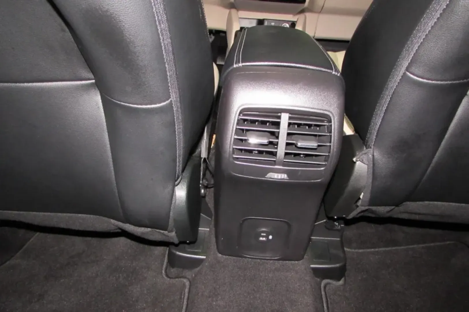 2022 /Sandstone Ford Escape SEL (1FMCU0H60NU) with an Other engine, Automatic transmission, located at 12836 Highway 21, De Soto, MO, 63020, (636) 337-7777, 38.151867, -90.575615 - **Embrace Adventure with the 2022 Ford Escape SEL! Perfect for Your Next Journey!**<br /> <br /> Are you searching for a vehicle that fits both your adventurous spirit and your everyday needs? Look no further than the 2022 Ford Escape SEL, a versatile SUV that combines comfort, efficiency, and style - Photo#25