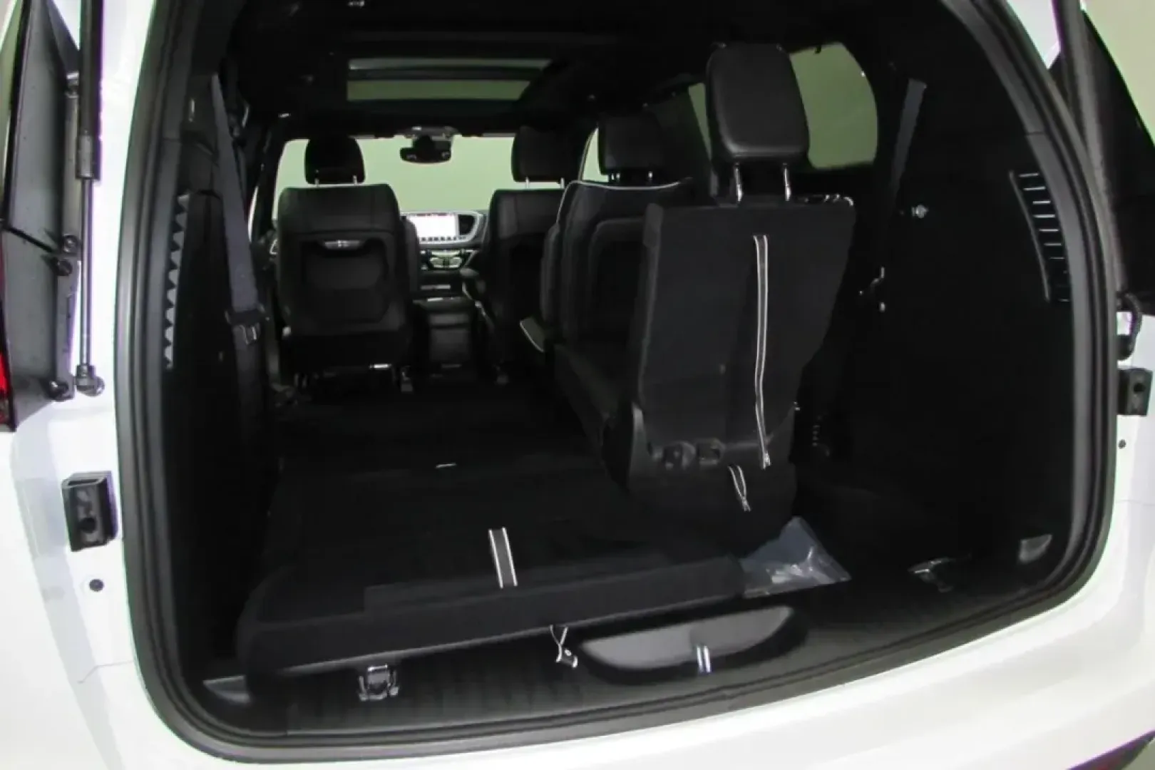 2025 /Black Leather Chrysler Pacifica Limited (2C4RC1GG0SR) with an Other engine, Automatic transmission, located at 12830 Highway 21, De Soto, MO, 63020, (636) 337-7777, 38.153099, -90.573624 - NEW 2025 Chrysler Pacifica Limited from Pettus Chrysler Dodge Jeep Ram De Soto, De Soto MO. - Photo#31