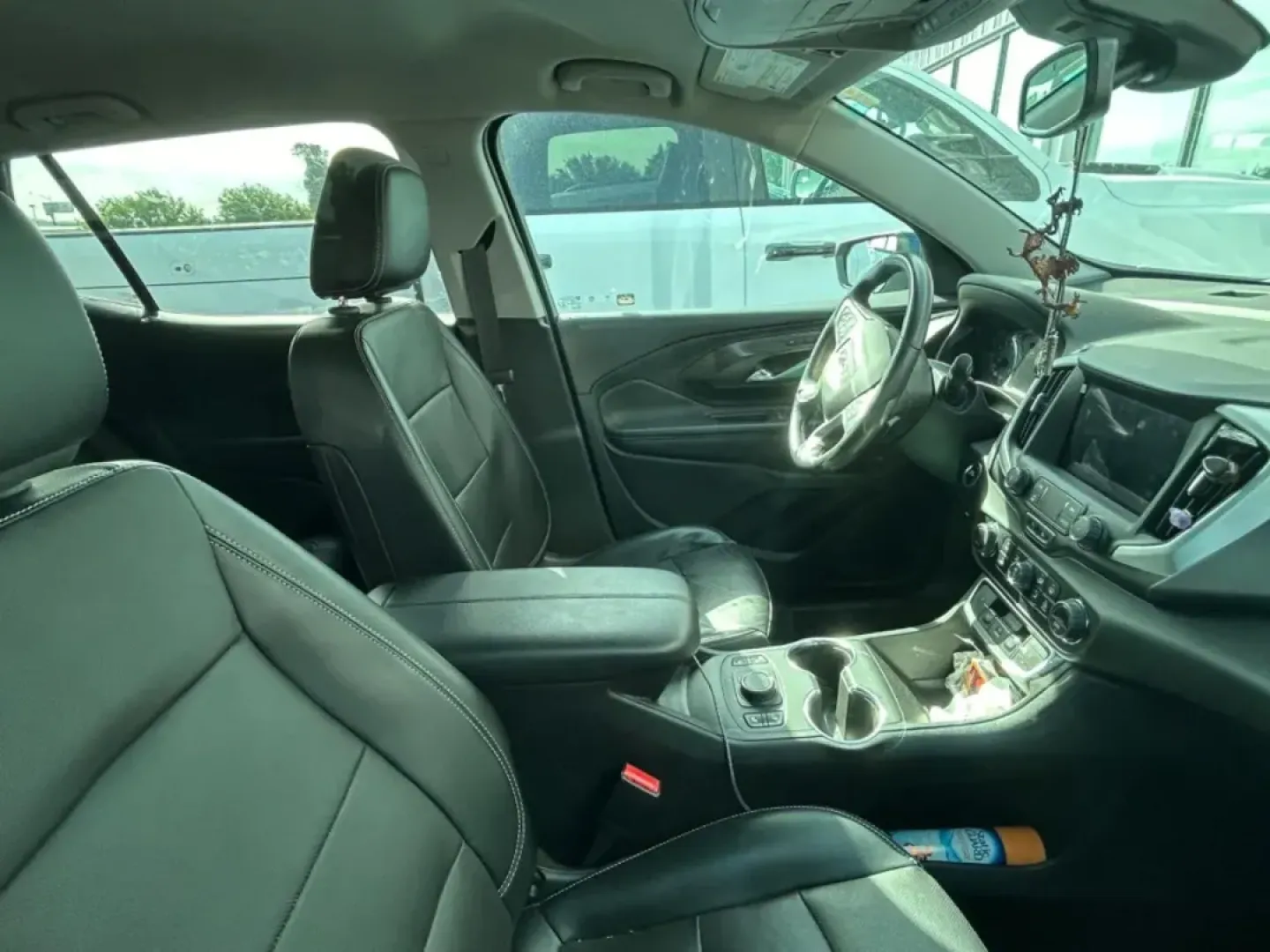 2022 GMC Terrain SLT (3GKALVEV4NL) with an 1.5L Turbocharged engine, located at 970 Woodlawn Dr., Farmington, MO, 63640, (573) 431-7800, 37.825642, -90.468674 - USED 2022 GMC Terrain SLT from Pettus CDJR Farmington, Farmington MO. - Photo#2