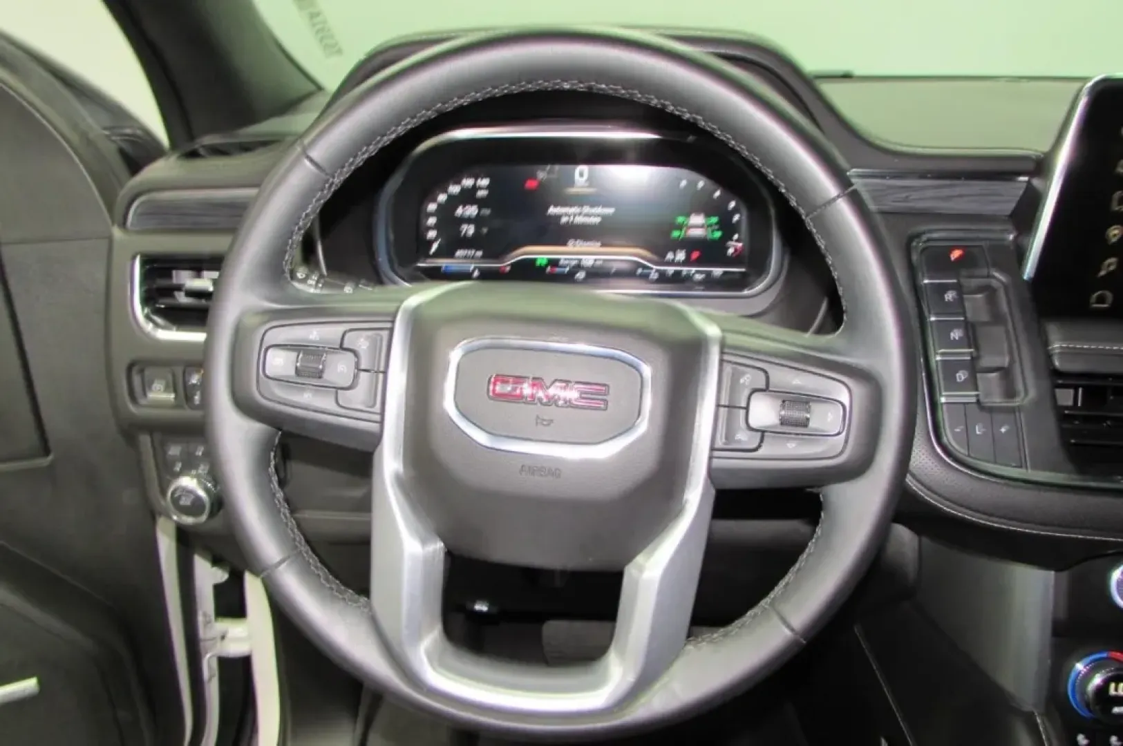 2023 /Jet Black Leather GMC Yukon SLT (1GKS2BKD7PR) with an Other engine, located at 12836 Highway 21, De Soto, MO, 63020, (636) 337-7777, 38.151867, -90.575615 - Are you ready to level up your family adventures or weekend getaways? Look no further than this stunning 2023 GMC Yukon SLT, available now at Pettus Ford De Soto. This SUV is tailored for those who seek comfort, style, and the capability to tackle both everyday commutes and off-the-beaten-path excur - Photo#14