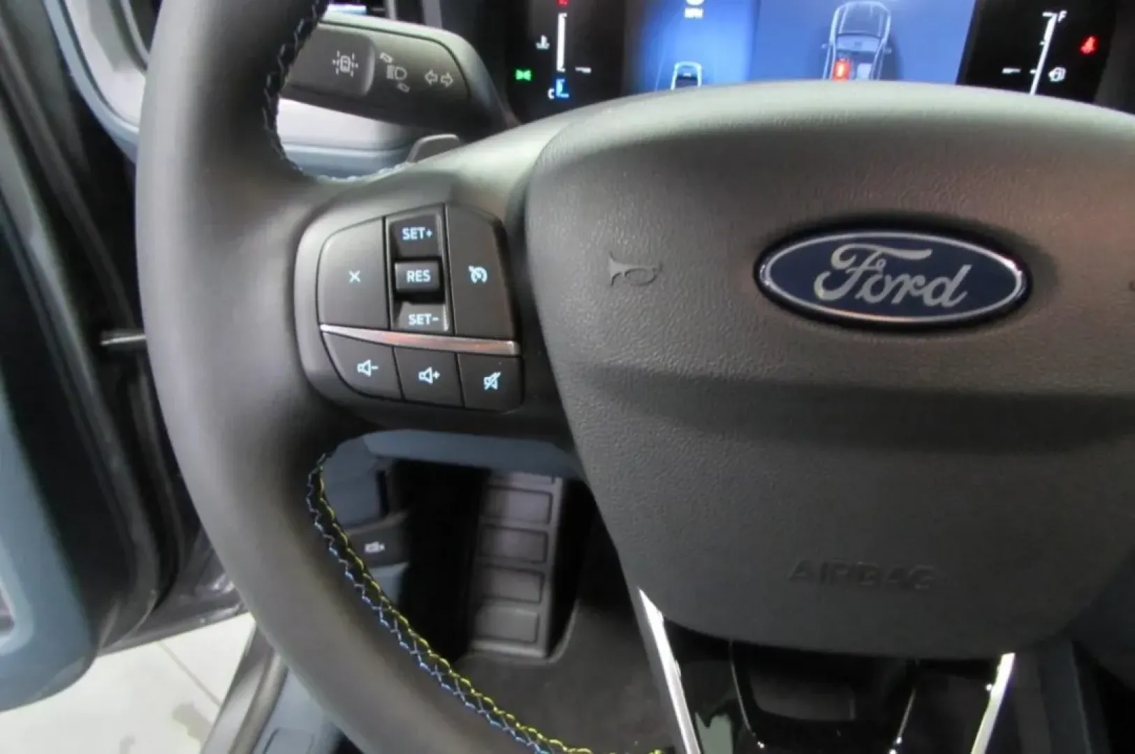 2025 /Black Onyx Ford Maverick Lobo Standard (3FTCW8TA4SR) with an 2.0L EcoBoost engine, Automatic transmission, located at 12836 Highway 21, De Soto, MO, 63020, (636) 337-7777, 38.151867, -90.575615 - **Unleash Your Adventures with the 2025 Ford Maverick Lobo Standard at Pettus Ford De Soto!** <br /> <br /> Are you ready to elevate your lifestyle with a vehicle that combines rugged capability with modern comfort? The 2025 Ford Maverick Lobo Standard is your perfect partner for weekend adventures, - Photo#16
