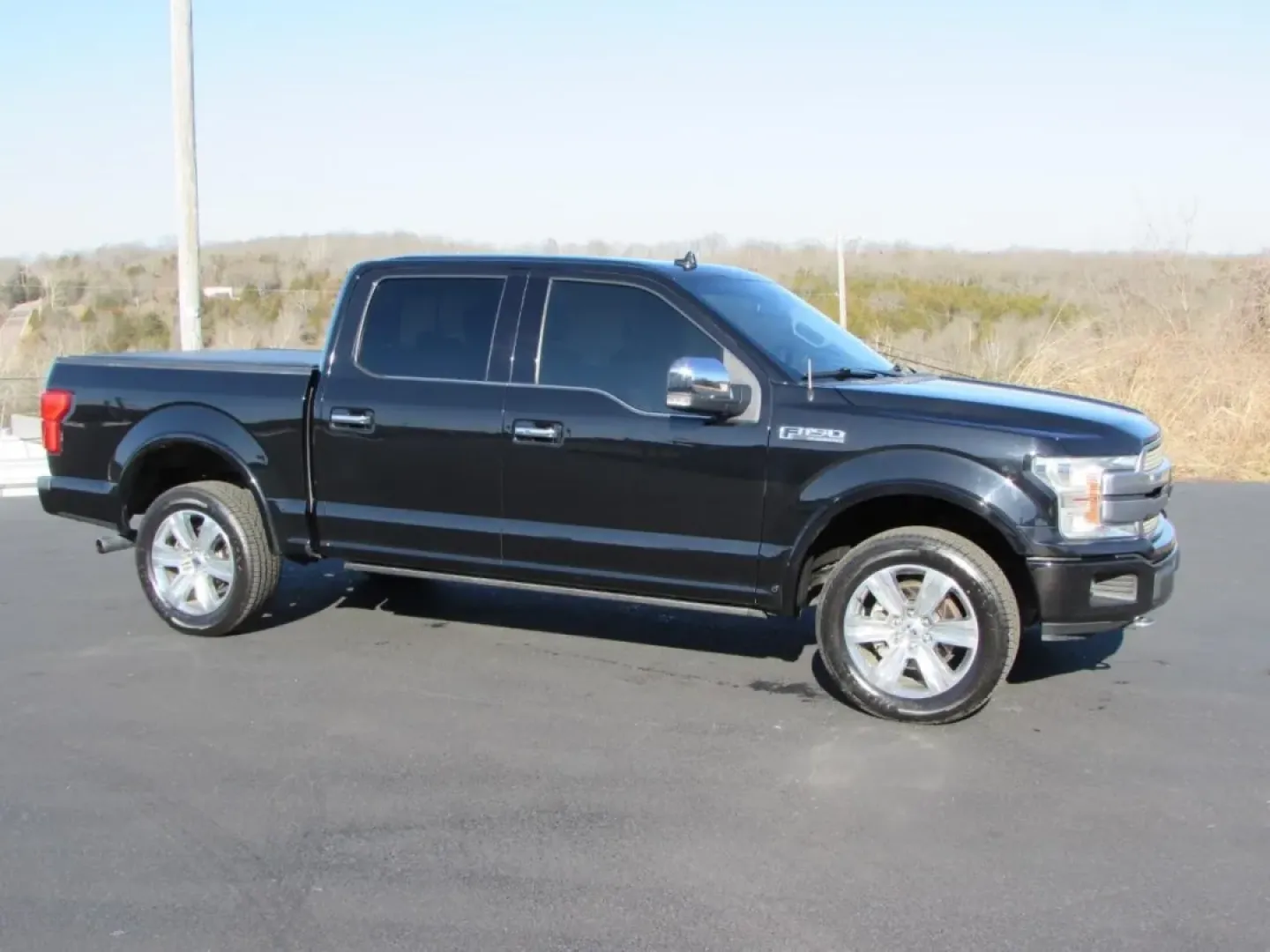 2019 /Black Ford F-150 Platinum (1FTEW1E40KF) with an 3.5L V6 TURBO engine, 6A transmission, located at 12836 Highway 21, De Soto, MO, 63020, (636) 337-7777, 38.151867, -90.575615 - **Elevate Your Adventures with the 2019 Ford F-150: The Ultimate Truck for Every Lifestyle!**<br /> <br /> If you're on the hunt for a vehicle that masterfully balances rugged capability with everyday comfort, look no further than this remarkable 2019 Ford F-150, available now at Pettus Ford De Soto - Photo#7