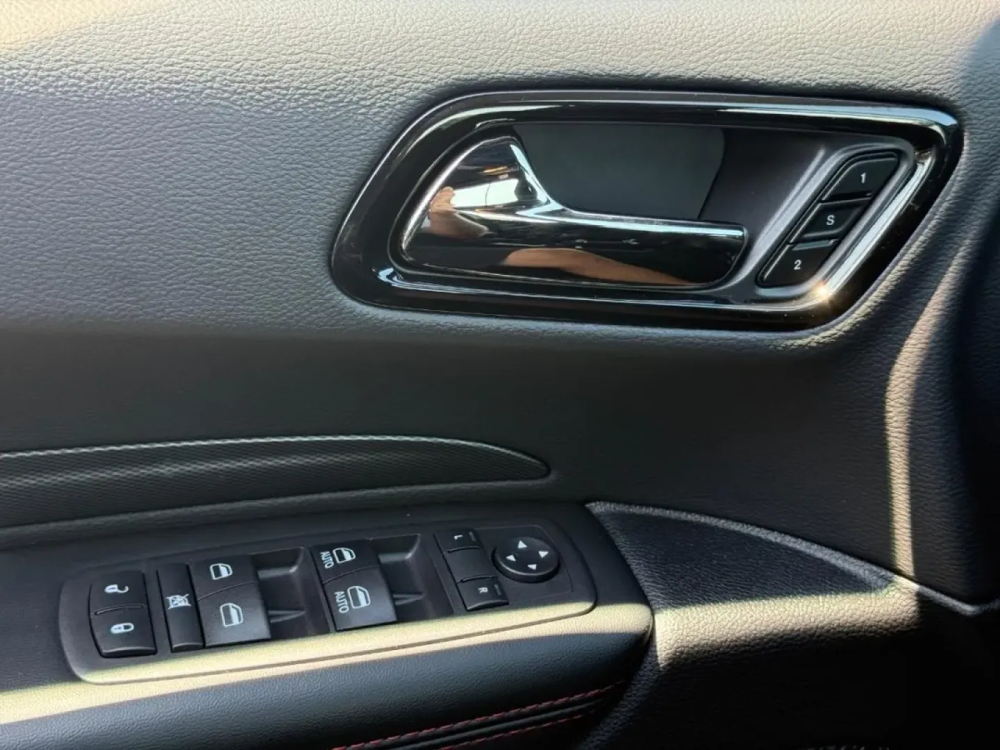 2025 /Red/Black/Ebony Leather Dodge Durango GT Plus (1C4RDJDGXSC) with an 3.6L V6 24V VVT UPG I engine, Automatic transmission, located at 970 Woodlawn Dr., Farmington, MO, 63640, (573) 431-7800, 37.825642, -90.468674 - Experience the thrill of the open road with the 2025 Dodge Durango, a perfect SUV for those who crave adventure without sacrificing comfort and safety. Imagine family weekend getaways, road trips with friends, or daily commutes made enjoyable with this versatile powerhouse. At Pettus CDJR Farmington - Photo#18