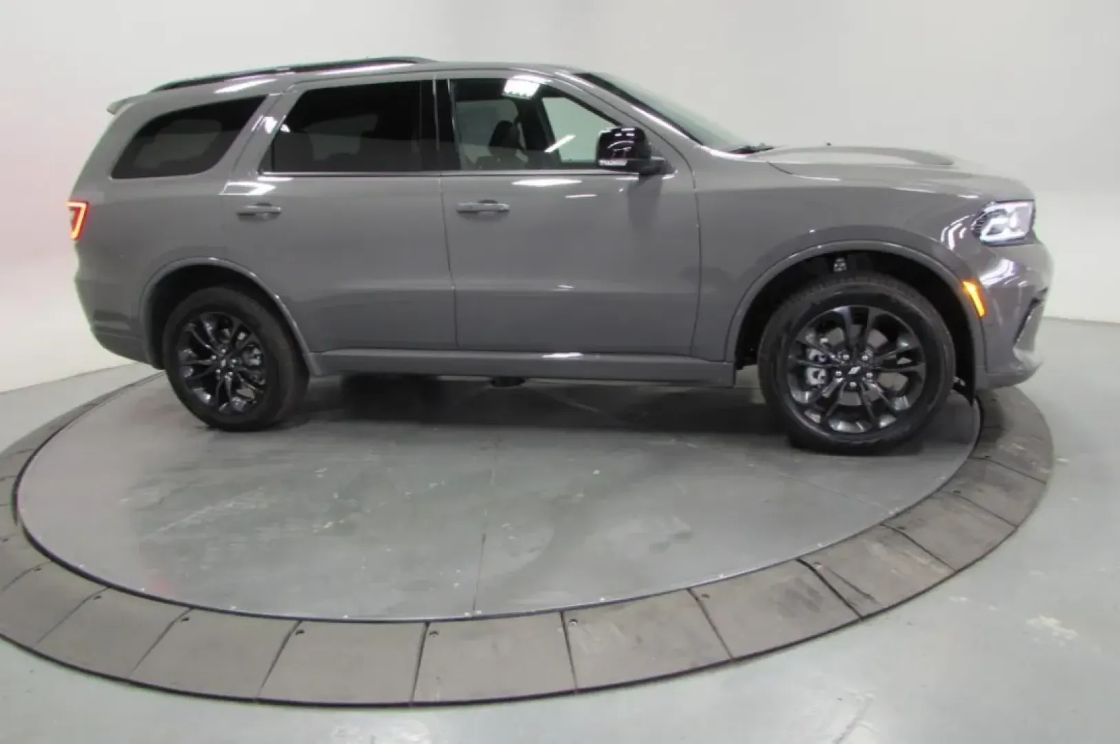 2025 /Black Leather Dodge Durango GT Plus (1C4RDJDG8SC) with an Other engine, Automatic transmission, located at 12830 Highway 21, De Soto, MO, 63020, (636) 337-7777, 38.153099, -90.573624 - Embrace the spirit of adventure with this stunning 2025 Dodge Durango, now available at Pettus CDJR DeSoto, your trusted OEM dealership in De Soto, MO. Perfectly suited for weekend getaways, family road trips, or even your daily commute, this SUV offers a blend of performance, comfort, and technolog - Photo#3