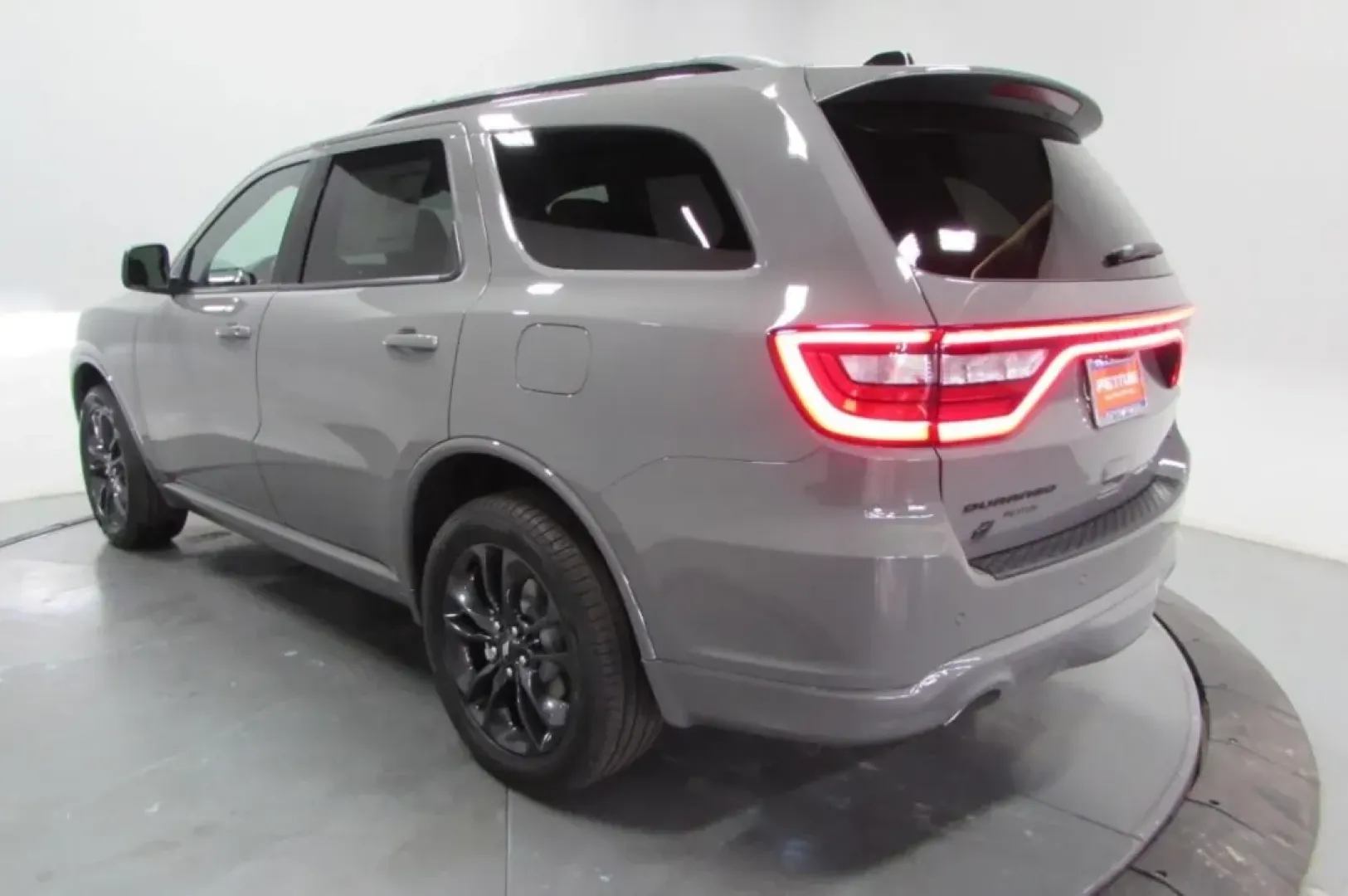 2025 /Black Leather Dodge Durango GT Plus (1C4RDJDG8SC) with an Other engine, Automatic transmission, located at 12830 Highway 21, De Soto, MO, 63020, (636) 337-7777, 38.153099, -90.573624 - Embrace the spirit of adventure with this stunning 2025 Dodge Durango, now available at Pettus CDJR DeSoto, your trusted OEM dealership in De Soto, MO. Perfectly suited for weekend getaways, family road trips, or even your daily commute, this SUV offers a blend of performance, comfort, and technolog - Photo#5