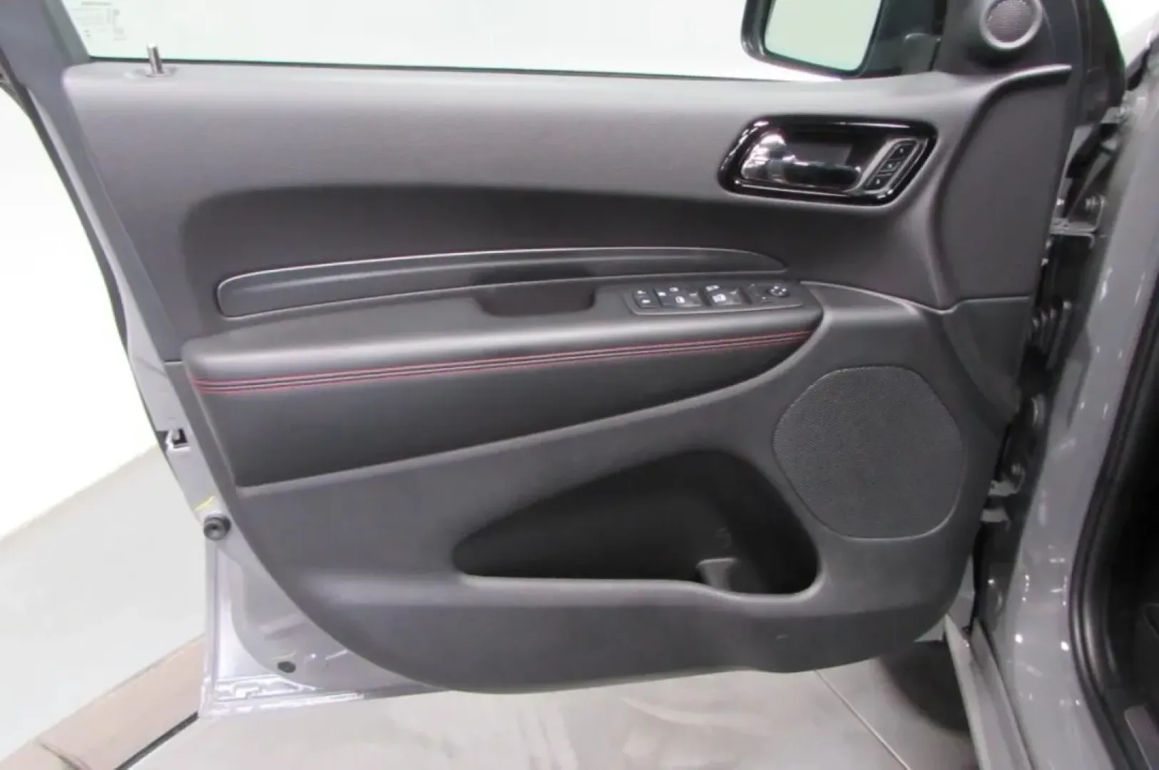 2025 /Black Leather Dodge Durango GT Plus (1C4RDJDG8SC) with an Other engine, Automatic transmission, located at 12830 Highway 21, De Soto, MO, 63020, (636) 337-7777, 38.153099, -90.573624 - Embrace the spirit of adventure with this stunning 2025 Dodge Durango, now available at Pettus CDJR DeSoto, your trusted OEM dealership in De Soto, MO. Perfectly suited for weekend getaways, family road trips, or even your daily commute, this SUV offers a blend of performance, comfort, and technolog - Photo#8
