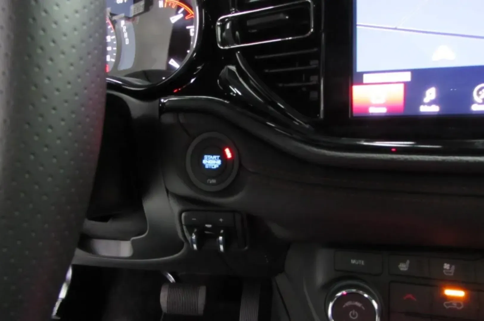 2025 /Black Leather Dodge Durango GT Plus (1C4RDJDG8SC) with an Other engine, Automatic transmission, located at 12830 Highway 21, De Soto, MO, 63020, (636) 337-7777, 38.153099, -90.573624 - Embrace the spirit of adventure with this stunning 2025 Dodge Durango, now available at Pettus CDJR DeSoto, your trusted OEM dealership in De Soto, MO. Perfectly suited for weekend getaways, family road trips, or even your daily commute, this SUV offers a blend of performance, comfort, and technolog - Photo#16