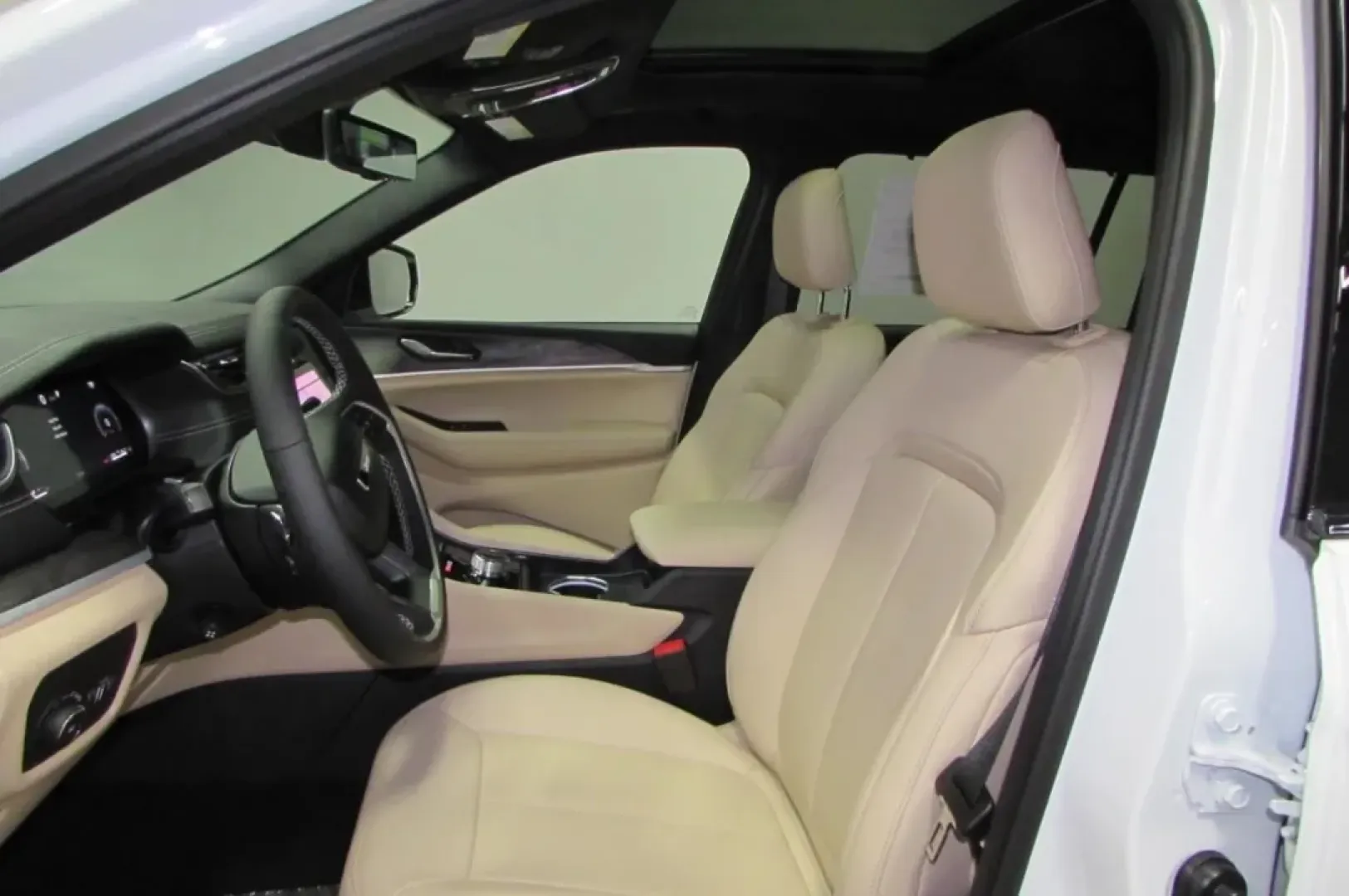 2025 /Wicker Beige/Black Jeep Grand Cherokee Limited (1C4RJKBG4S8) with an Other engine, located at 12830 Highway 21, De Soto, MO, 63020, (636) 337-7777, 38.153099, -90.573624 - Experience the ultimate in versatility and adventure with the 2025 Jeep Grand Cherokee Limited, now available at Pettus CDJR DeSoto, your trusted OEM dealership located at 12830 Highway 21, De Soto, MO 63020. This SUV is not just a vehicle; it's a lifestyle choice that perfectly blends comfort, capa - Photo#11