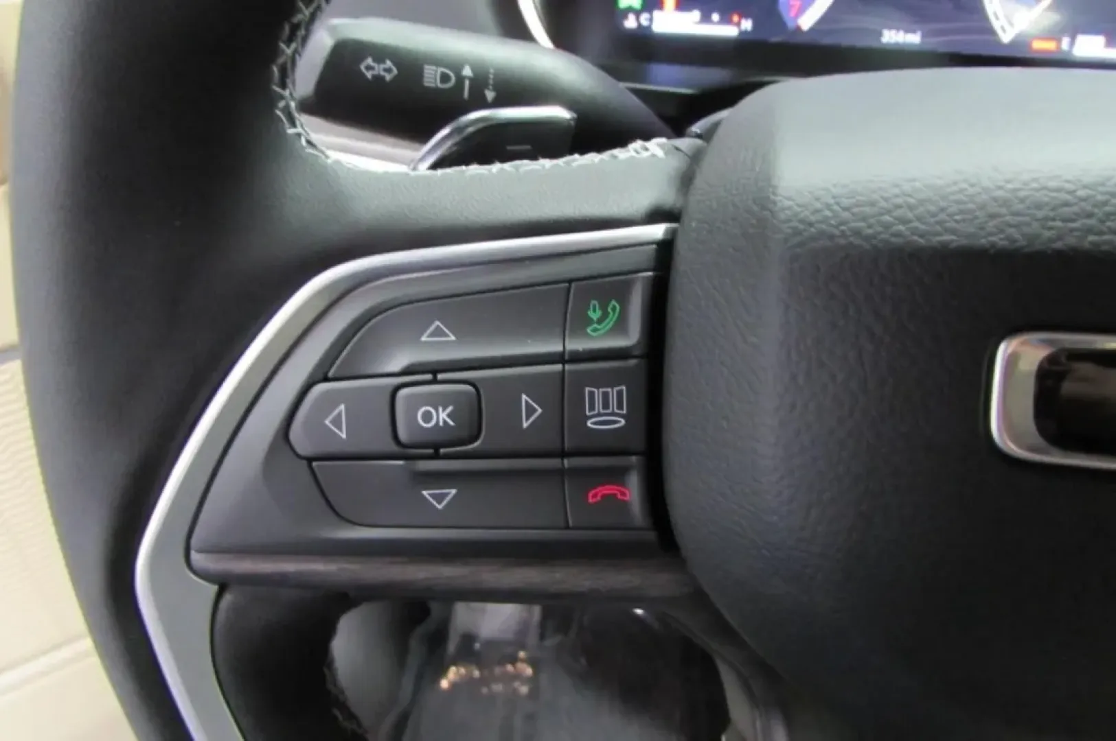 2025 /Wicker Beige/Black Jeep Grand Cherokee Limited (1C4RJKBG4S8) with an Other engine, located at 12830 Highway 21, De Soto, MO, 63020, (636) 337-7777, 38.153099, -90.573624 - Experience the ultimate in versatility and adventure with the 2025 Jeep Grand Cherokee Limited, now available at Pettus CDJR DeSoto, your trusted OEM dealership located at 12830 Highway 21, De Soto, MO 63020. This SUV is not just a vehicle; it's a lifestyle choice that perfectly blends comfort, capa - Photo#14