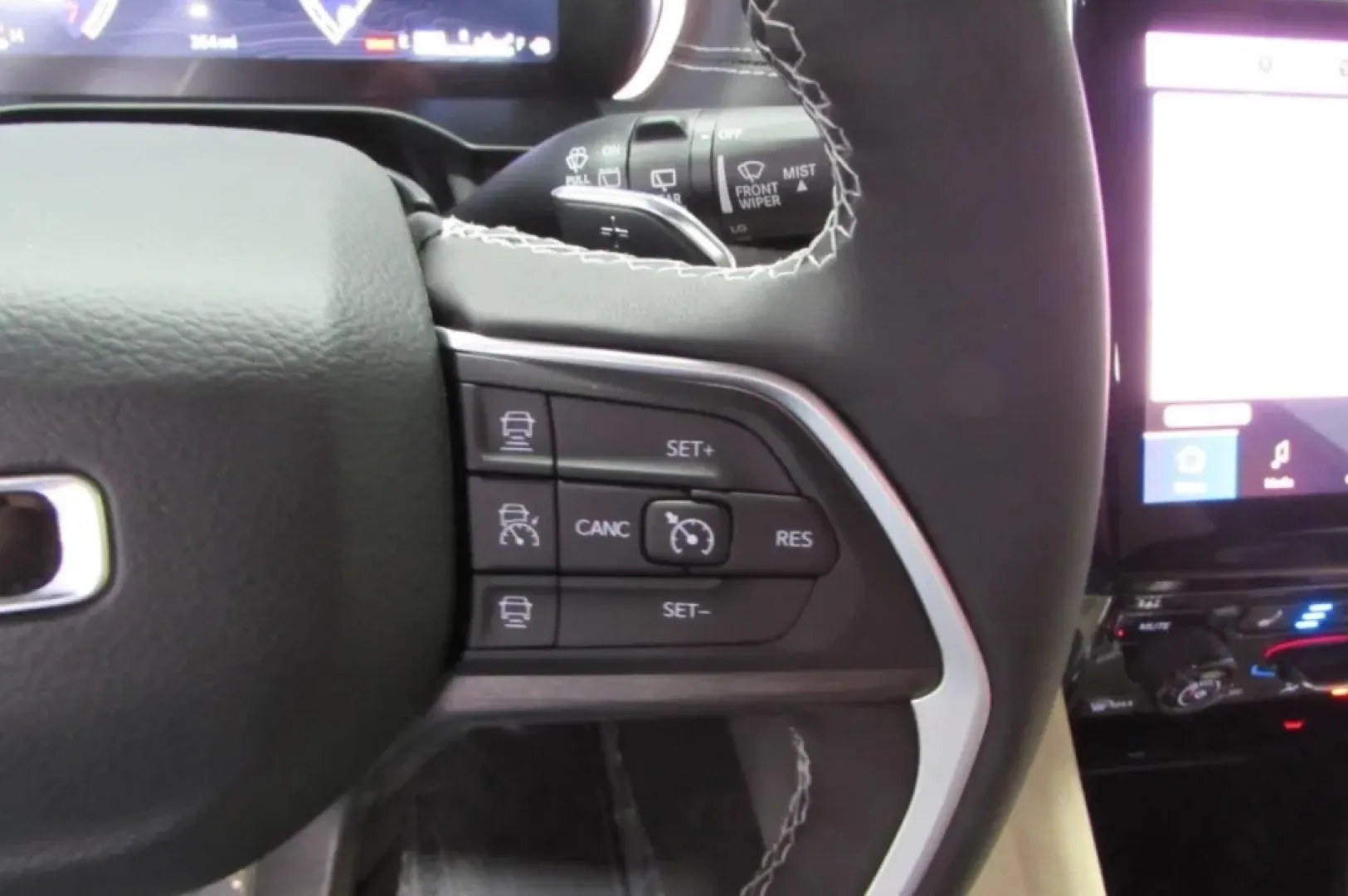 2025 /Wicker Beige/Black Jeep Grand Cherokee Limited (1C4RJKBG4S8) with an Other engine, located at 12830 Highway 21, De Soto, MO, 63020, (636) 337-7777, 38.153099, -90.573624 - Experience the ultimate in versatility and adventure with the 2025 Jeep Grand Cherokee Limited, now available at Pettus CDJR DeSoto, your trusted OEM dealership located at 12830 Highway 21, De Soto, MO 63020. This SUV is not just a vehicle; it's a lifestyle choice that perfectly blends comfort, capa - Photo#15