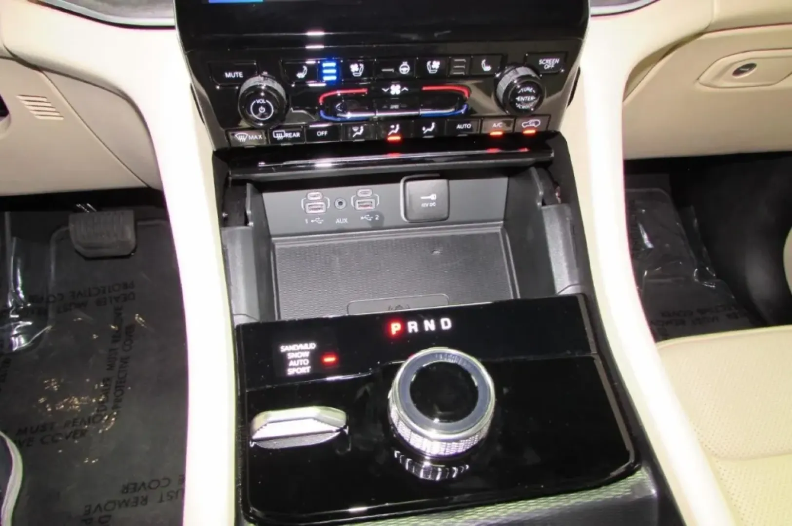 2025 /Wicker Beige/Black Jeep Grand Cherokee Limited (1C4RJKBG4S8) with an Other engine, located at 12830 Highway 21, De Soto, MO, 63020, (636) 337-7777, 38.153099, -90.573624 - Experience the ultimate in versatility and adventure with the 2025 Jeep Grand Cherokee Limited, now available at Pettus CDJR DeSoto, your trusted OEM dealership located at 12830 Highway 21, De Soto, MO 63020. This SUV is not just a vehicle; it's a lifestyle choice that perfectly blends comfort, capa - Photo#19
