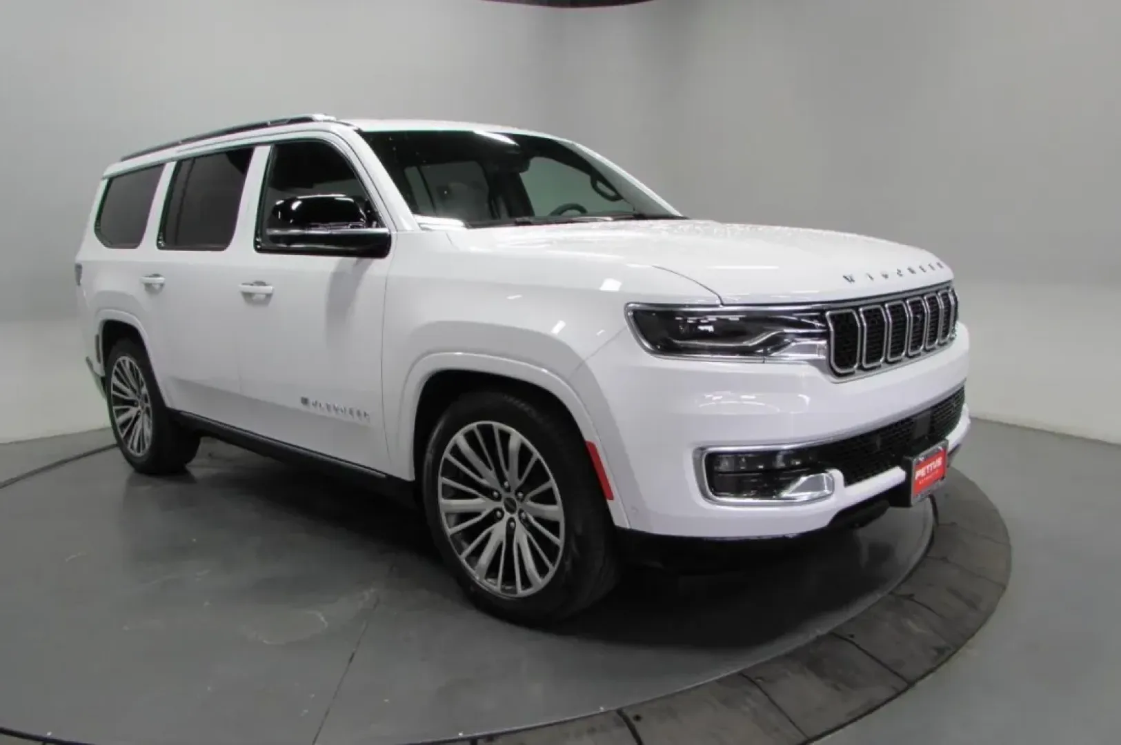 2025 /Sea Salt/Black Leather Jeep Wagoneer Series II (1C4SJVBP5SS) with an Other engine, Automatic transmission, located at 12830 Highway 21, De Soto, MO, 63020, (636) 337-7777, 38.153099, -90.573624 - **Experience Adventure and Luxury with the 2025 Jeep Wagoneer at Pettus CDJR DeSoto!**<br /> <br /> Are you ready to elevate your family adventures or weekend getaways? The 2025 Jeep Wagoneer is the perfect companion for those who crave a blend of rugged capability and refined comfort. This luxuriou - Photo#0