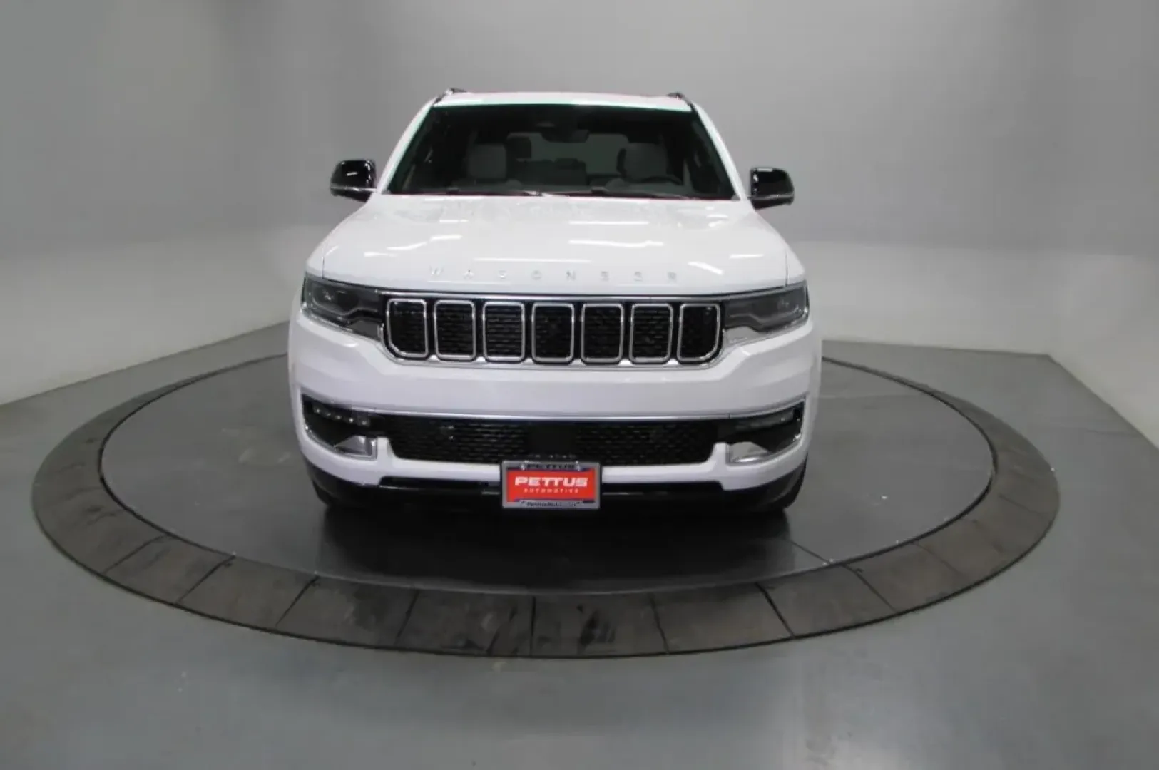 2025 /Sea Salt/Black Leather Jeep Wagoneer Series II (1C4SJVBP5SS) with an Other engine, Automatic transmission, located at 12830 Highway 21, De Soto, MO, 63020, (636) 337-7777, 38.153099, -90.573624 - **Experience Adventure and Luxury with the 2025 Jeep Wagoneer at Pettus CDJR DeSoto!**<br /> <br /> Are you ready to elevate your family adventures or weekend getaways? The 2025 Jeep Wagoneer is the perfect companion for those who crave a blend of rugged capability and refined comfort. This luxuriou - Photo#1