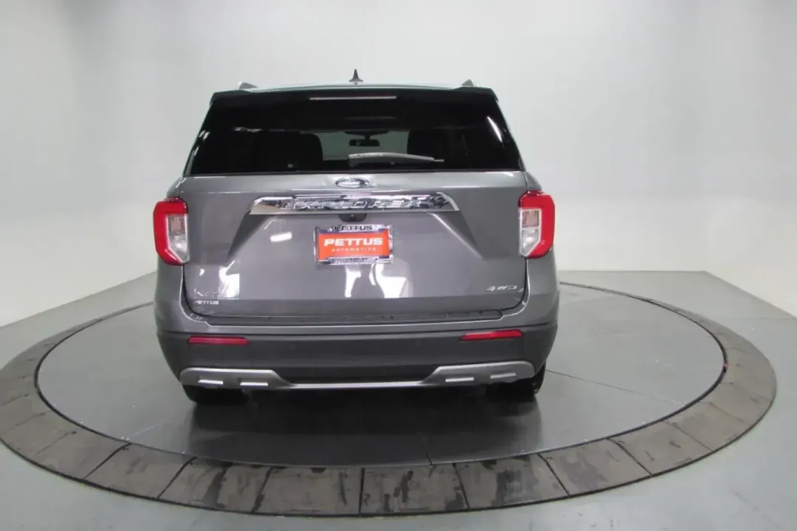 2023 /Sandstone Leather Ford Explorer XLT (1FMSK8DH3PG) with an Other engine, Automatic transmission, located at 12836 Highway 21, De Soto, MO, 63020, (636) 337-7777, 38.151867, -90.575615 - **Explore the Open Road in Style with the 2023 Ford Explorer XLT - Perfect for Any Adventure!**<br /> <br /> Are you ready for your next family road trip, weekend adventure, or daily commute? Look no further than the 2023 Ford Explorer XLT, available now at Pettus Ford De Soto in De Soto, MO. This v - Photo#6