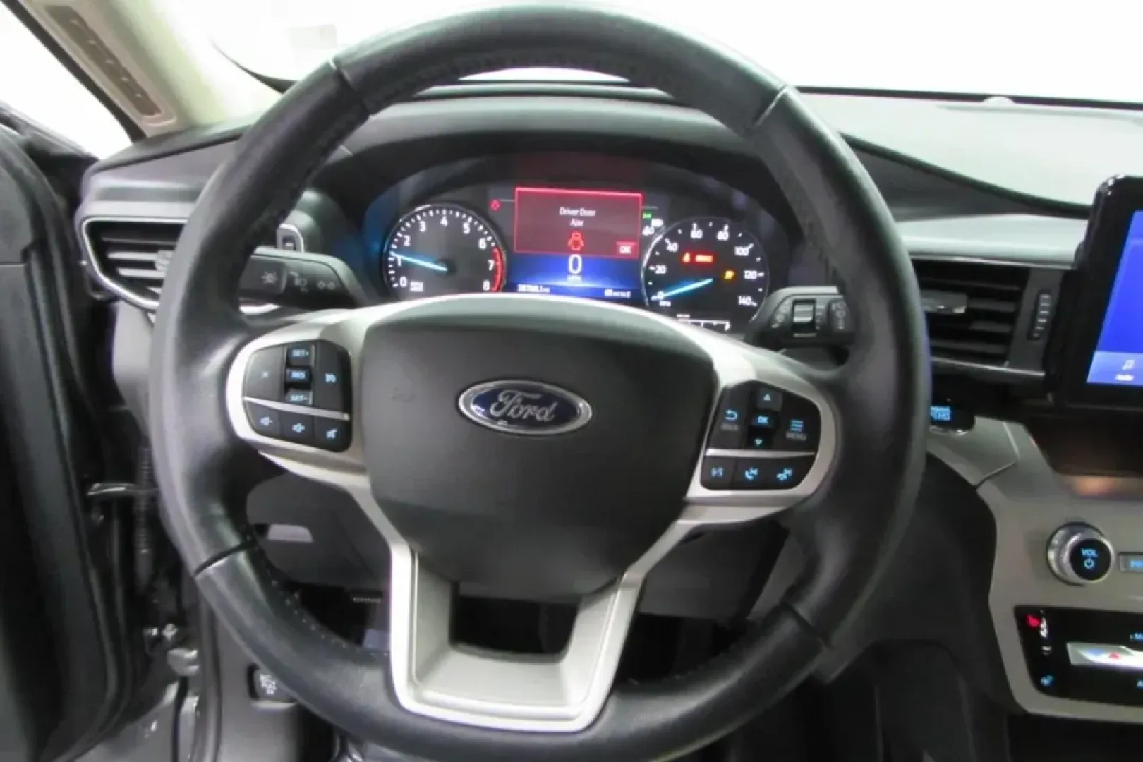 2023 /Sandstone Leather Ford Explorer XLT (1FMSK8DH3PG) with an Other engine, Automatic transmission, located at 12836 Highway 21, De Soto, MO, 63020, (636) 337-7777, 38.151867, -90.575615 - **Explore the Open Road in Style with the 2023 Ford Explorer XLT - Perfect for Any Adventure!**<br /> <br /> Are you ready for your next family road trip, weekend adventure, or daily commute? Look no further than the 2023 Ford Explorer XLT, available now at Pettus Ford De Soto in De Soto, MO. This v - Photo#15