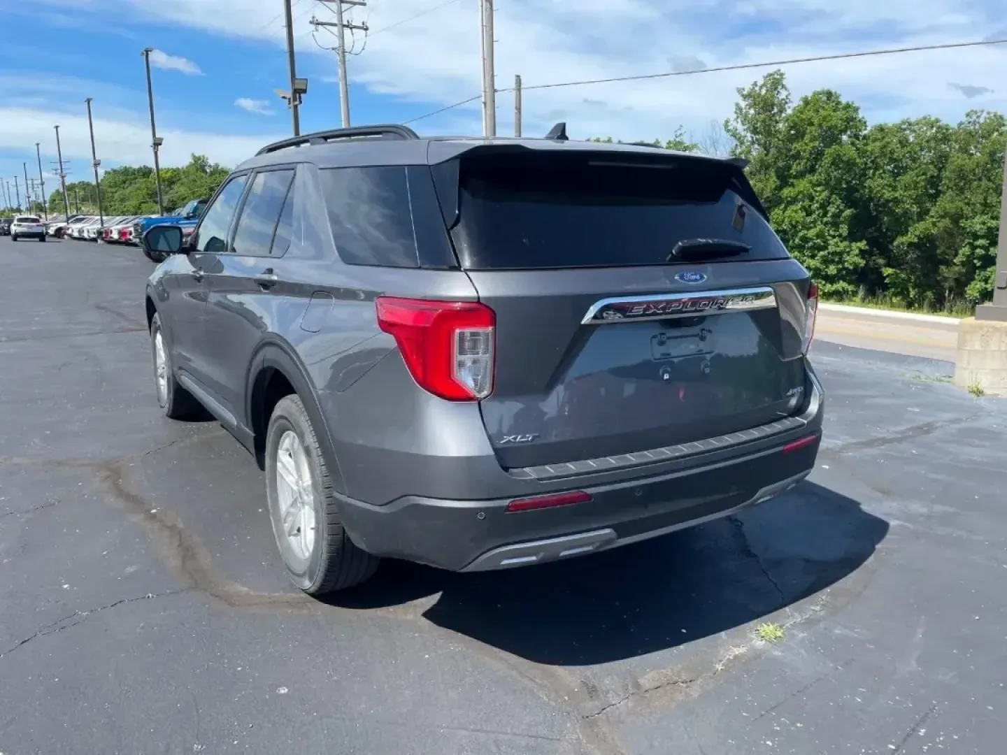 2023 /Sandstone Leather Ford Explorer XLT (1FMSK8DH3PG) with an Other engine, Automatic transmission, located at 12836 Highway 21, De Soto, MO, 63020, (636) 337-7777, 38.151867, -90.575615 - **Explore the Open Road in Style with the 2023 Ford Explorer XLT - Perfect for Any Adventure!**<br /> <br /> Are you ready for your next family road trip, weekend adventure, or daily commute? Look no further than the 2023 Ford Explorer XLT, available now at Pettus Ford De Soto in De Soto, MO. This v - Photo#32