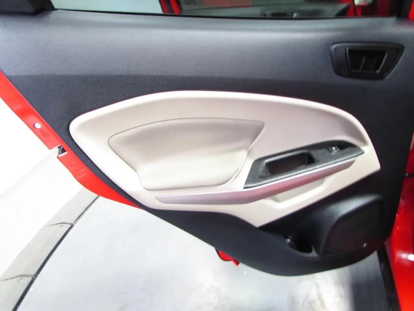 2022 /Medium Light Stone Ford EcoSport S (MAJ6S3FL2NC) with an Other engine, Automatic transmission, located at 12830 Highway 21, De Soto, MO, 63020, (636) 337-7777, 38.153099, -90.573624 - **Explore the Great Outdoors with the 2022 Ford EcoSport Your Perfect Adventure Companion!**<br /> <br /> Are you ready to elevate your weekend getaways or daily commutes with an SUV that embodies versatility and style? Look no further than this stunning **2022 Ford EcoSport**, now available at **P - Photo#23