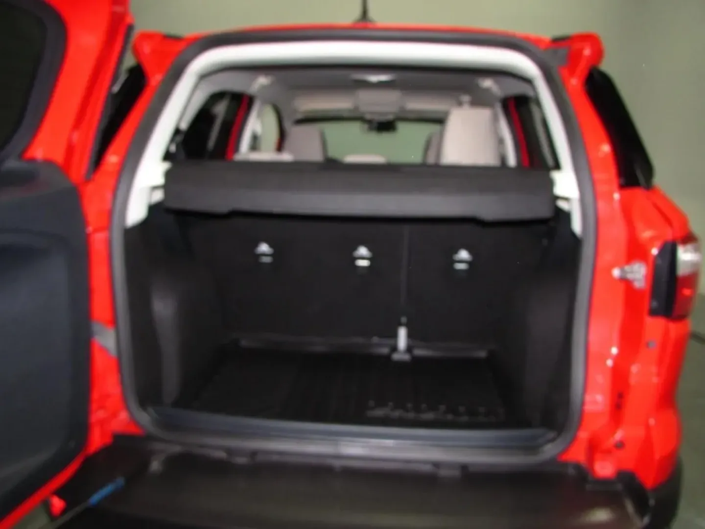 2022 /Medium Light Stone Ford EcoSport S (MAJ6S3FL2NC) with an Other engine, Automatic transmission, located at 12830 Highway 21, De Soto, MO, 63020, (636) 337-7777, 38.153099, -90.573624 - **Explore the Great Outdoors with the 2022 Ford EcoSport Your Perfect Adventure Companion!**<br /> <br /> Are you ready to elevate your weekend getaways or daily commutes with an SUV that embodies versatility and style? Look no further than this stunning **2022 Ford EcoSport**, now available at **P - Photo#27