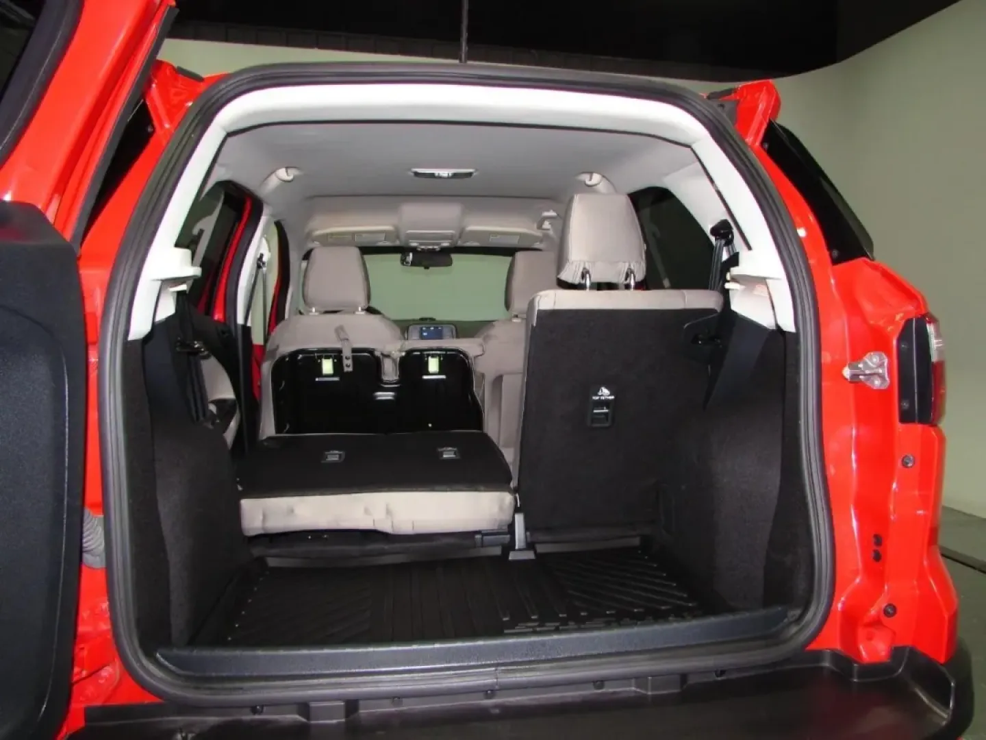 2022 /Medium Light Stone Ford EcoSport S (MAJ6S3FL2NC) with an Other engine, Automatic transmission, located at 12830 Highway 21, De Soto, MO, 63020, (636) 337-7777, 38.153099, -90.573624 - **Explore the Great Outdoors with the 2022 Ford EcoSport Your Perfect Adventure Companion!**<br /> <br /> Are you ready to elevate your weekend getaways or daily commutes with an SUV that embodies versatility and style? Look no further than this stunning **2022 Ford EcoSport**, now available at **P - Photo#29