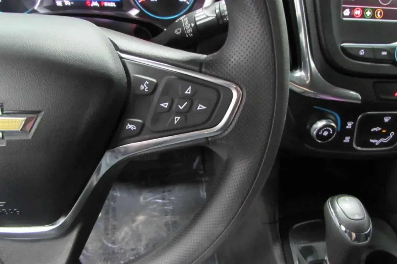 2021 /Medium Ash Gray Cloth Chevrolet Equinox LT (3GNAXKEVXMS) with an Other engine, Automatic transmission, located at 12836 Highway 21, De Soto, MO, 63020, (636) 337-7777, 38.151867, -90.575615 - ### Discover Your Next Adventure with the 2021 Chevrolet Equinox LT at Pettus Ford De Soto!<br /> <br /> Are you ready to elevate your daily drive? The 2021 Chevrolet Equinox LT is designed to fit seamlessly into your lifestyle, whether you're commuting to work, heading out on family road trips, or - Photo#12