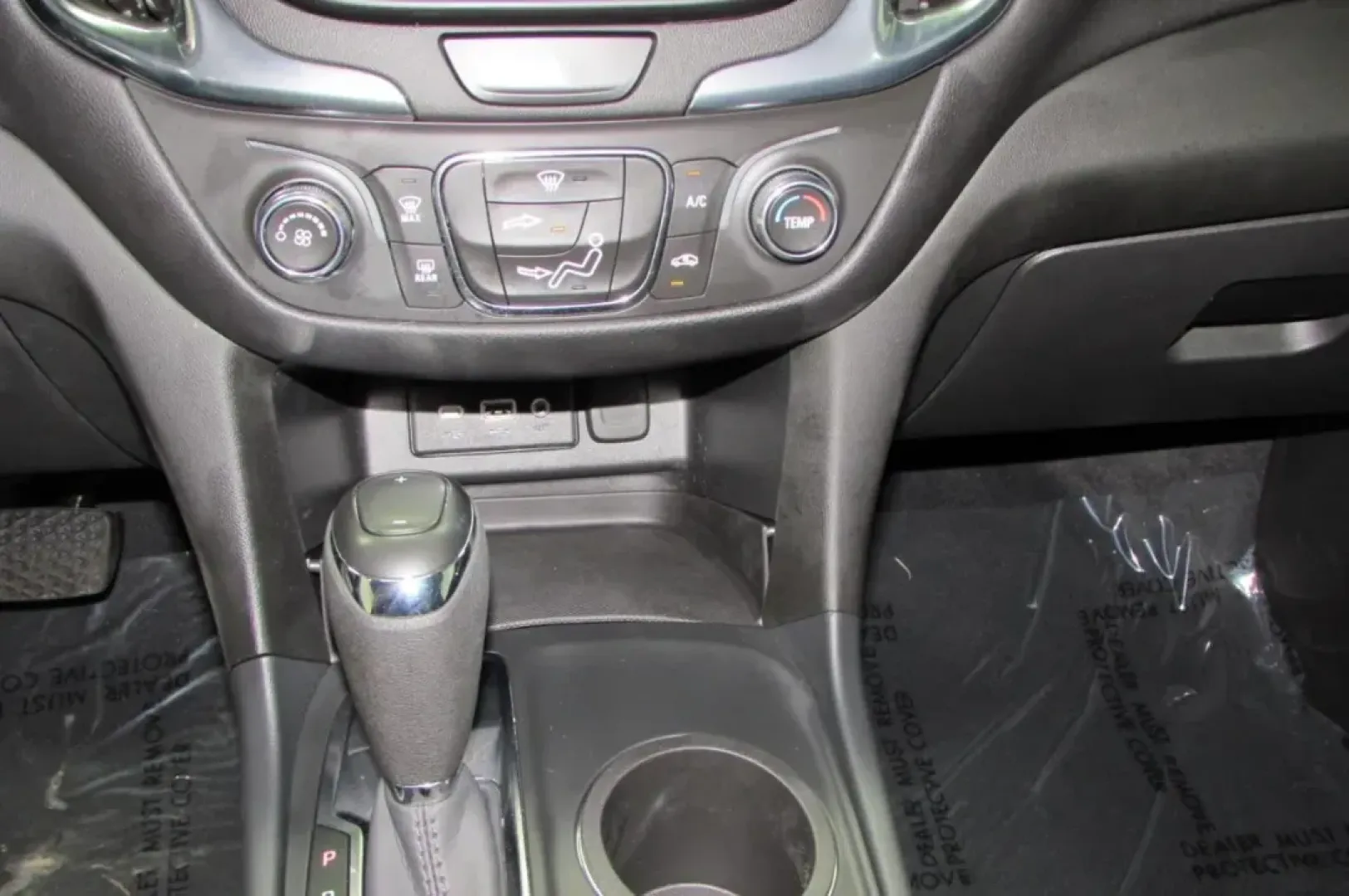 2021 /Medium Ash Gray Cloth Chevrolet Equinox LT (3GNAXKEVXMS) with an Other engine, Automatic transmission, located at 12836 Highway 21, De Soto, MO, 63020, (636) 337-7777, 38.151867, -90.575615 - ### Discover Your Next Adventure with the 2021 Chevrolet Equinox LT at Pettus Ford De Soto!<br /> <br /> Are you ready to elevate your daily drive? The 2021 Chevrolet Equinox LT is designed to fit seamlessly into your lifestyle, whether you're commuting to work, heading out on family road trips, or - Photo#16