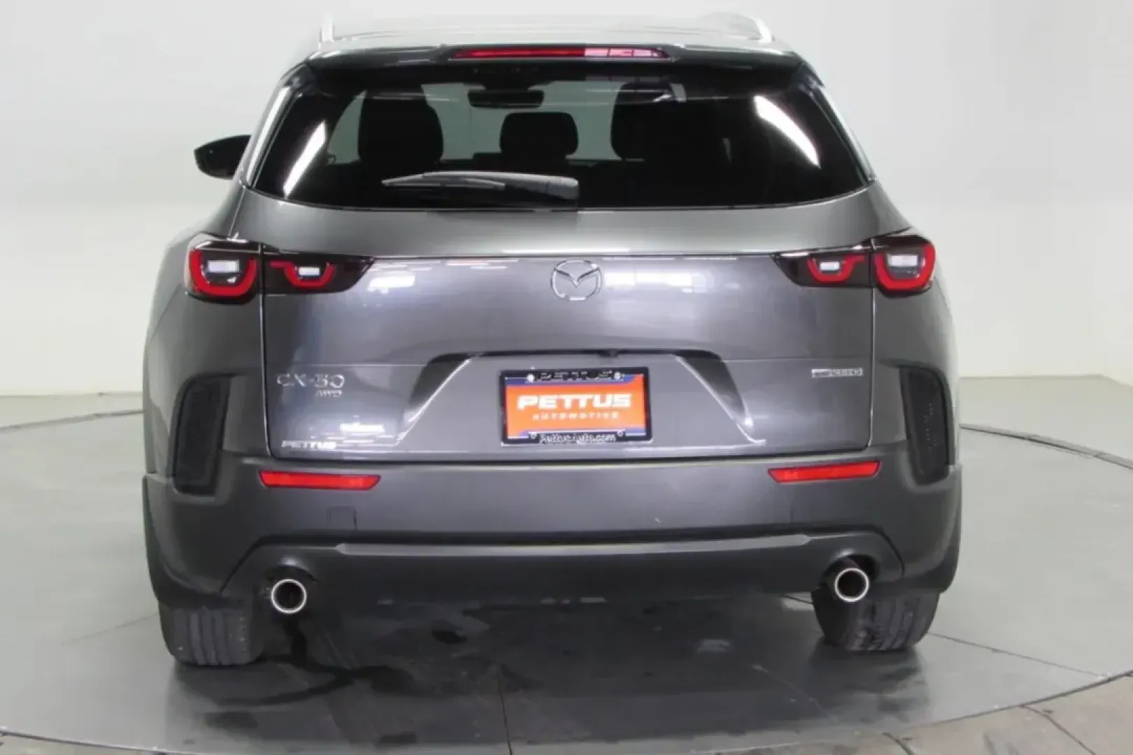 2024 /Black w/Gray Leather Trimmed Mazda CX-50 2.5 S Preferred Package (7MMVABBM9RN) with an Other engine, Automatic transmission, located at 12830 Highway 21, De Soto, MO, 63020, (636) 337-7777, 38.153099, -90.573624 - **Discover Adventure with the 2024 Mazda CX-50 at Pettus CDJR DeSoto!**<br /> <br /> Are you ready to elevate your everyday journey? Whether you're commuting to work, taking the kids to school, or embarking on a weekend getaway, the 2024 Mazda CX-50 is designed to seamlessly fit into your lifestyle. - Photo#4