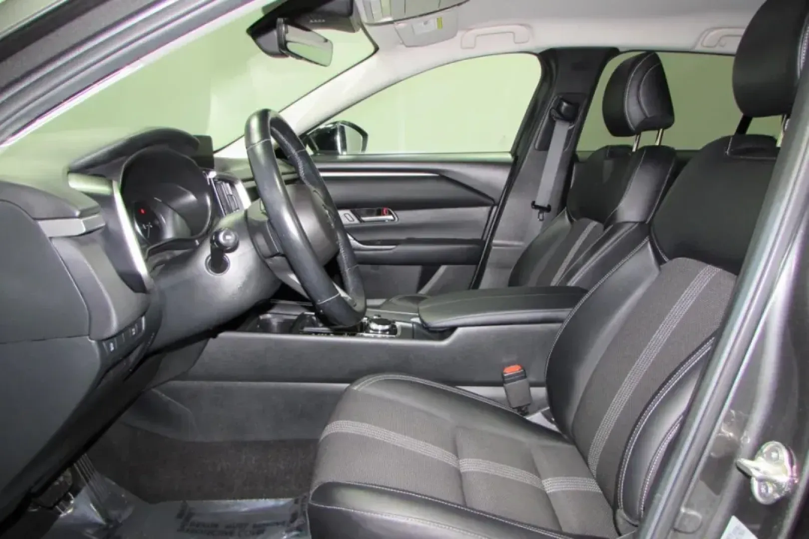 2024 /Black w/Gray Leather Trimmed Mazda CX-50 2.5 S Preferred Package (7MMVABBM9RN) with an Other engine, Automatic transmission, located at 12830 Highway 21, De Soto, MO, 63020, (636) 337-7777, 38.153099, -90.573624 - **Discover Adventure with the 2024 Mazda CX-50 at Pettus CDJR DeSoto!**<br /> <br /> Are you ready to elevate your everyday journey? Whether you're commuting to work, taking the kids to school, or embarking on a weekend getaway, the 2024 Mazda CX-50 is designed to seamlessly fit into your lifestyle. - Photo#10