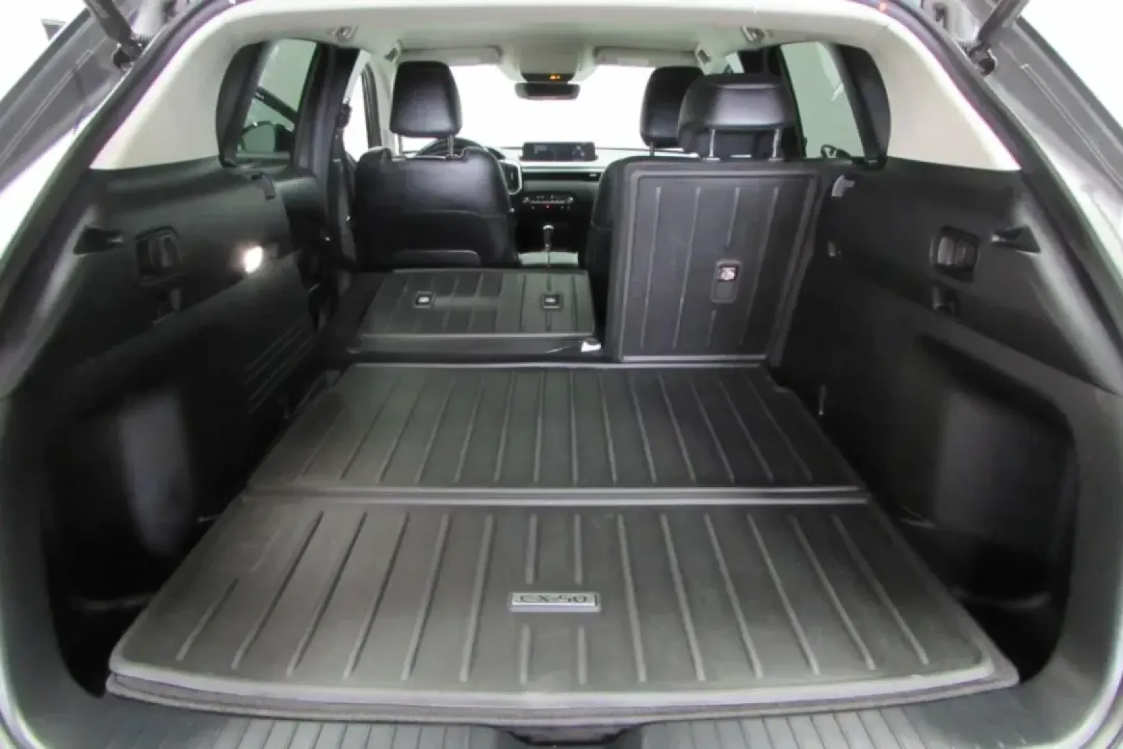 2024 /Black w/Gray Leather Trimmed Mazda CX-50 2.5 S Preferred Package (7MMVABBM9RN) with an Other engine, Automatic transmission, located at 12830 Highway 21, De Soto, MO, 63020, (636) 337-7777, 38.153099, -90.573624 - **Discover Adventure with the 2024 Mazda CX-50 at Pettus CDJR DeSoto!**<br /> <br /> Are you ready to elevate your everyday journey? Whether you're commuting to work, taking the kids to school, or embarking on a weekend getaway, the 2024 Mazda CX-50 is designed to seamlessly fit into your lifestyle. - Photo#24