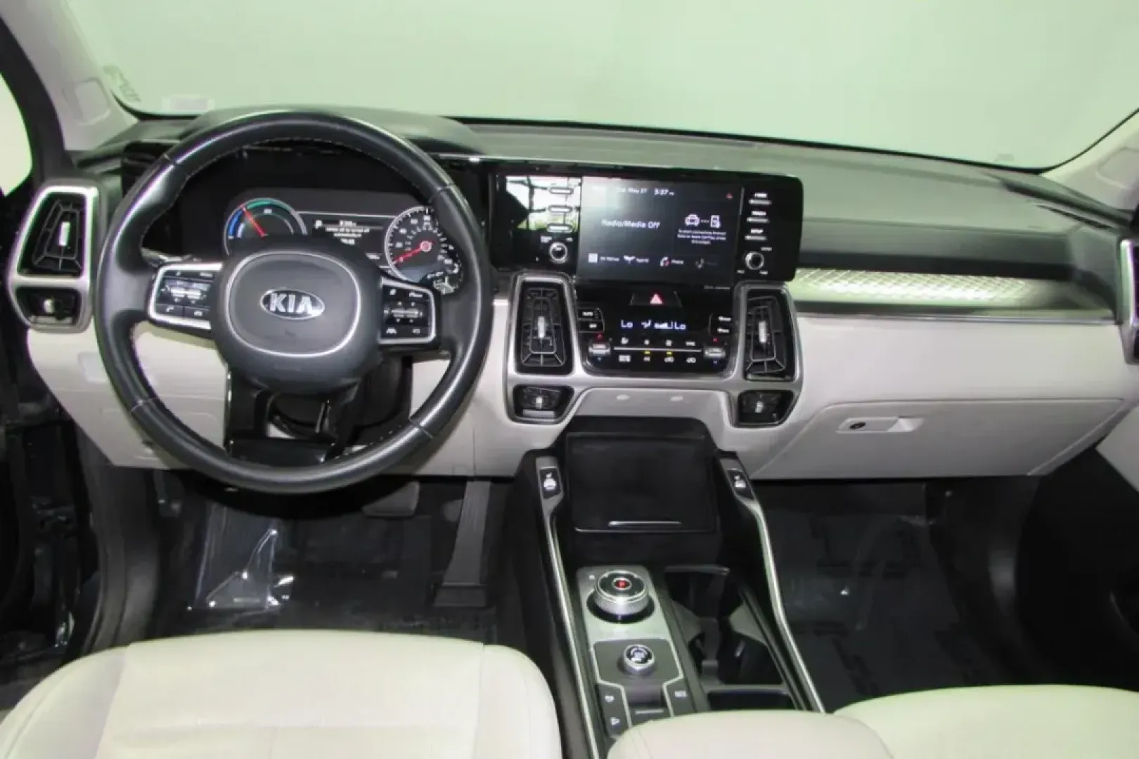 2021 /Leather Kia Sorento Hybrid S (KNDRG4LG2M5) with an Other engine, Automatic transmission, located at 12836 Highway 21, De Soto, MO, 63020, (636) 337-7777, 38.151867, -90.575615 - USED 2021 Kia Sorento Hybrid S from Pettus Ford De Soto, De Soto MO. - Photo#22