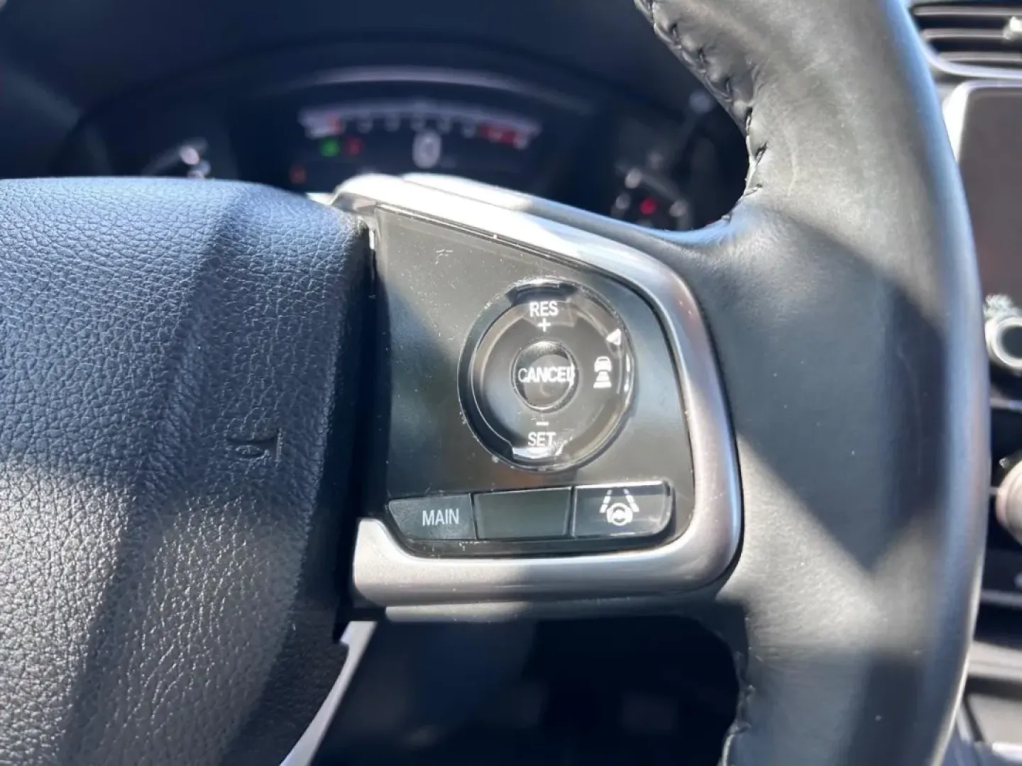 2020 /Black Leather Honda CR-V EX-L (7FARW2H83LE) with an 1.5L I-4 16-Valve DOHC engine, Automatic transmission, located at 970 Woodlawn Dr., Farmington, MO, 63640, (573) 431-7800, 37.825642, -90.468674 - **Explore New Adventures with the 2020 Honda CR-V EX-L: Your Perfect Family SUV!**<br /> <br /> Are you ready to elevate your family's adventures? The 2020 Honda CR-V EX-L is more than just a vehicle; it's a lifestyle choice that accommodates your dreams of exploration, comfort, and safety. Whether - Photo#14