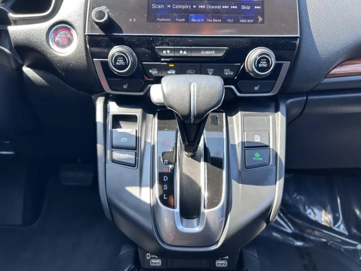 2020 /Black Leather Honda CR-V EX-L (7FARW2H83LE) with an 1.5L I-4 16-Valve DOHC engine, Automatic transmission, located at 970 Woodlawn Dr., Farmington, MO, 63640, (573) 431-7800, 37.825642, -90.468674 - **Explore New Adventures with the 2020 Honda CR-V EX-L: Your Perfect Family SUV!**<br /> <br /> Are you ready to elevate your family's adventures? The 2020 Honda CR-V EX-L is more than just a vehicle; it's a lifestyle choice that accommodates your dreams of exploration, comfort, and safety. Whether - Photo#17