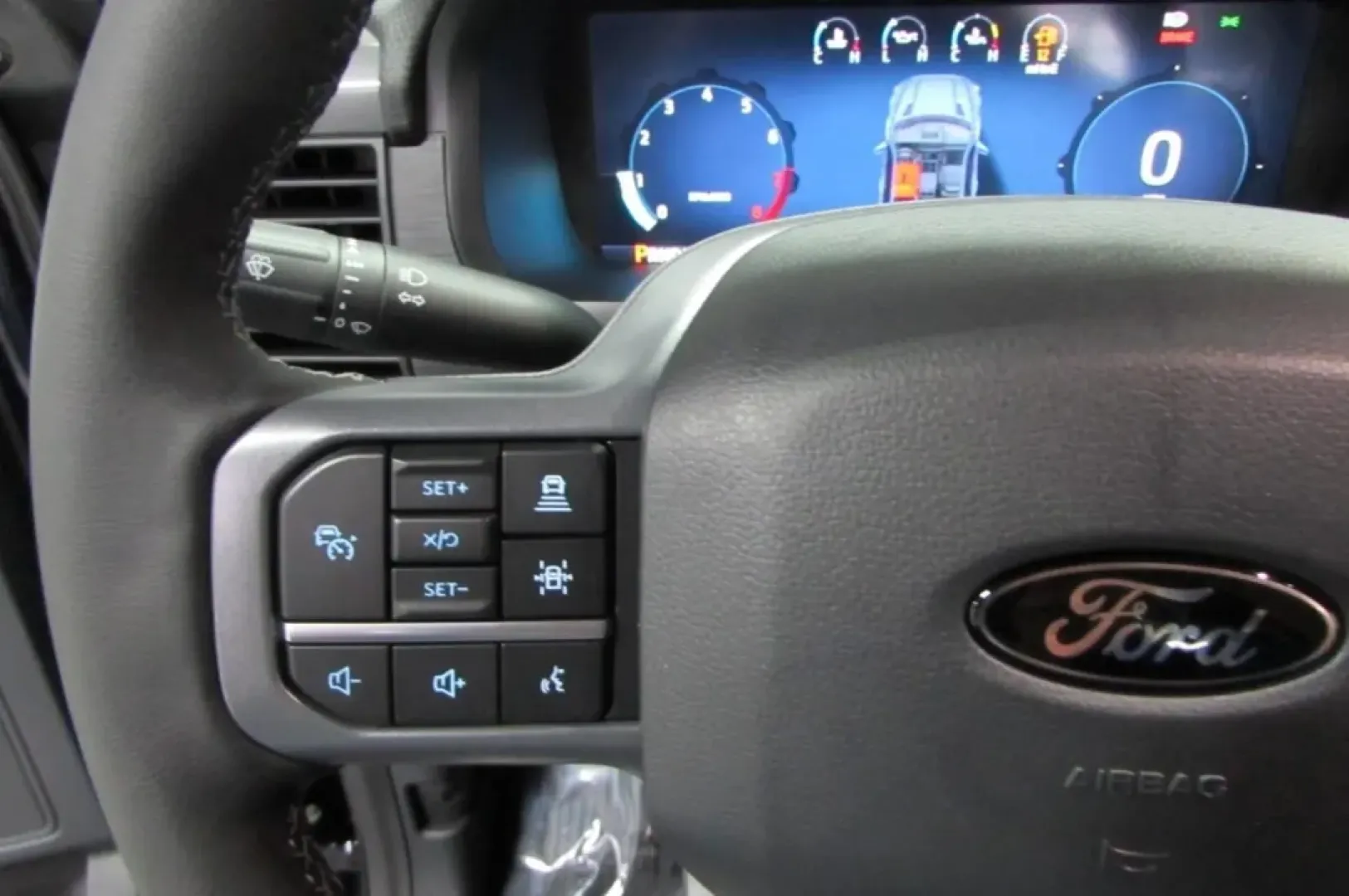 2025 /Black Ford F-150 XLT (1FTFW3L54SK) with an 5.0L engine, located at 12836 Highway 21, De Soto, MO, 63020, (636) 337-7777, 38.151867, -90.575615 - **Elevate Your Adventures with the 2025 Ford F-150 XLT at Pettus Ford De Soto!**<br /> <br /> Are you ready to take your weekend getaways and everyday errands to the next level? Look no further than the stunning 2025 Ford F-150 XLT, the perfect truck for those who crave both adventure and practicali - Photo#19